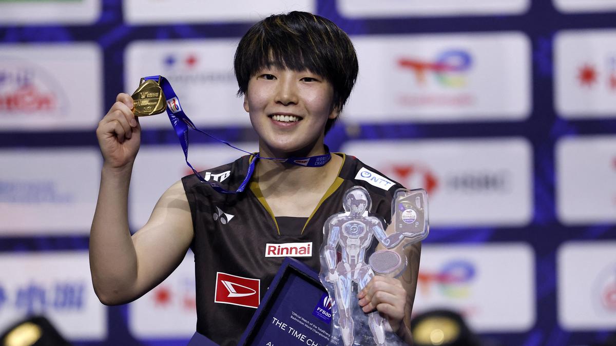Japan’s Yamaguchi cruises to third badminton world title Japan’s Yamaguchi cruises to third badminton world title