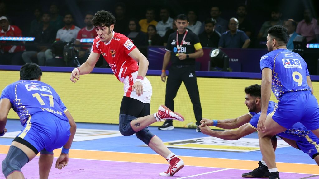 Nitin Panwar powers Gujarat Giants to their first win of PKL 12 with dominant defensive performance against Tamil Thalaivas  