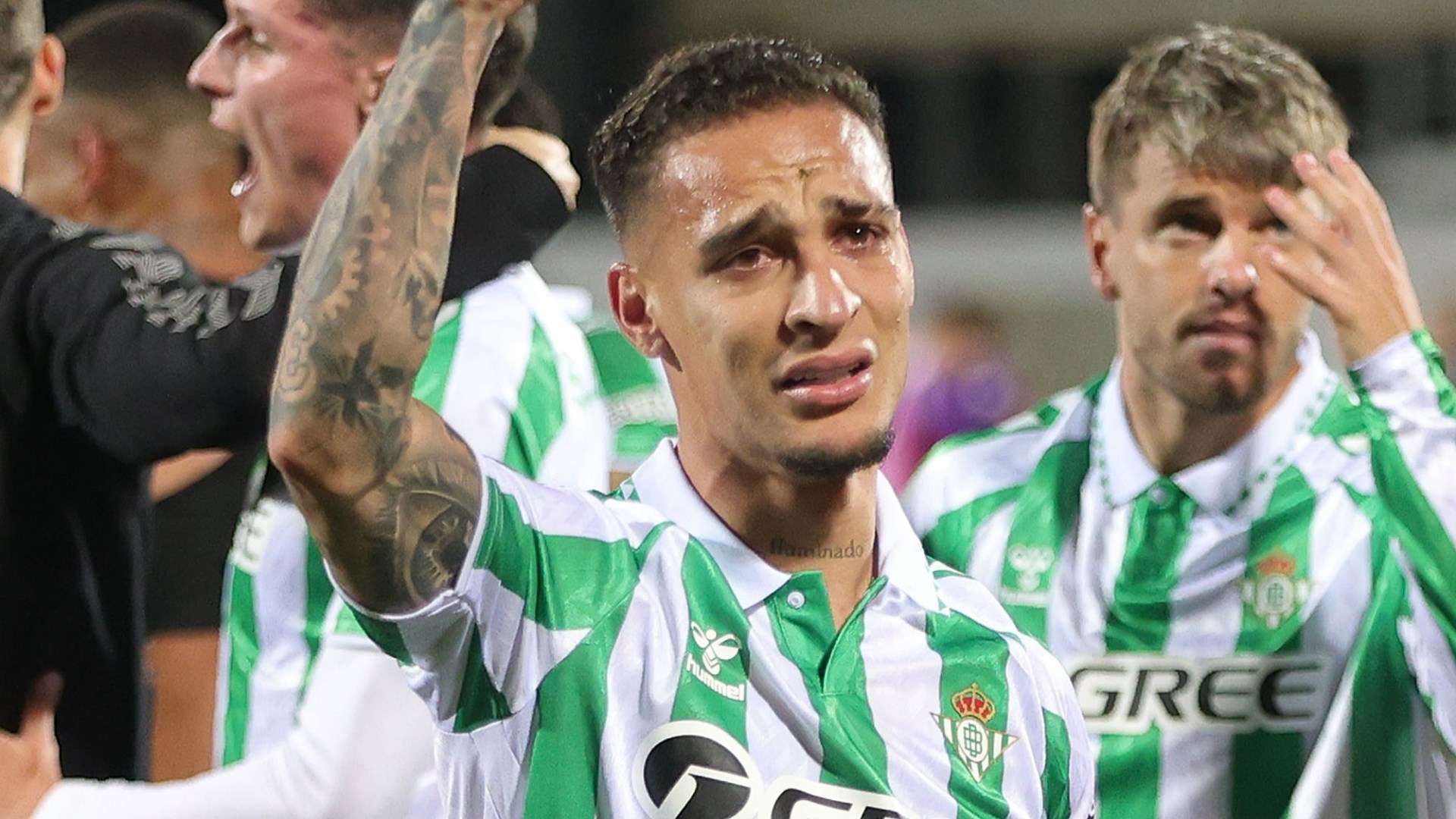 Antony bursts into tears and reveals toll of Betis transfer saga Antony bursts into tears and reveals toll of Betis transfer saga