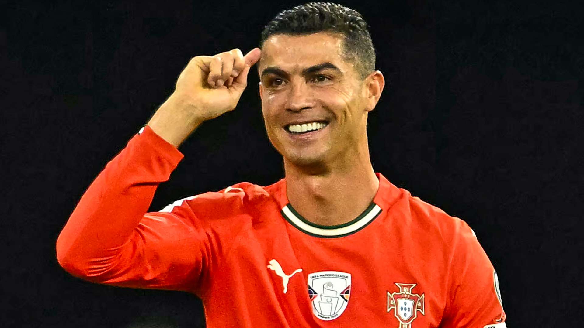 ‘Huge honour’ - Ronaldo wins special GOAT award  