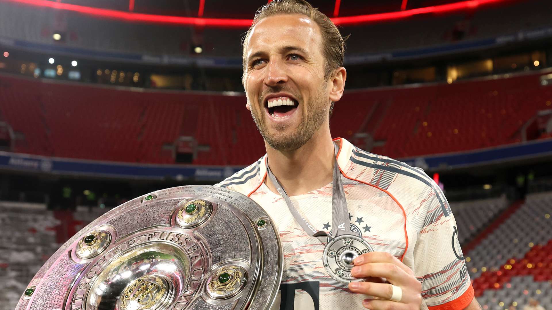 Owen is wrong! Why trophies mean more to Kane than PL record  