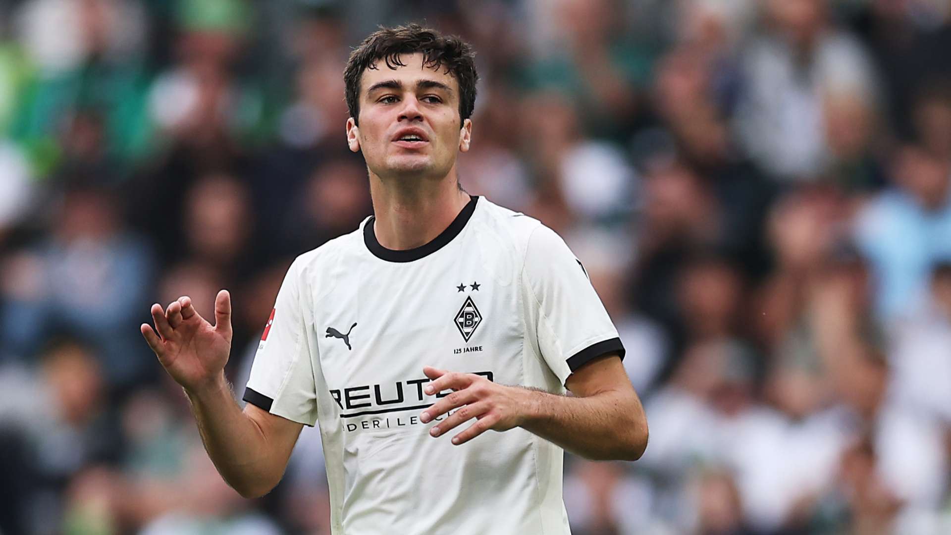 Reyna makes Borussia Monchengladbach debut in loss  