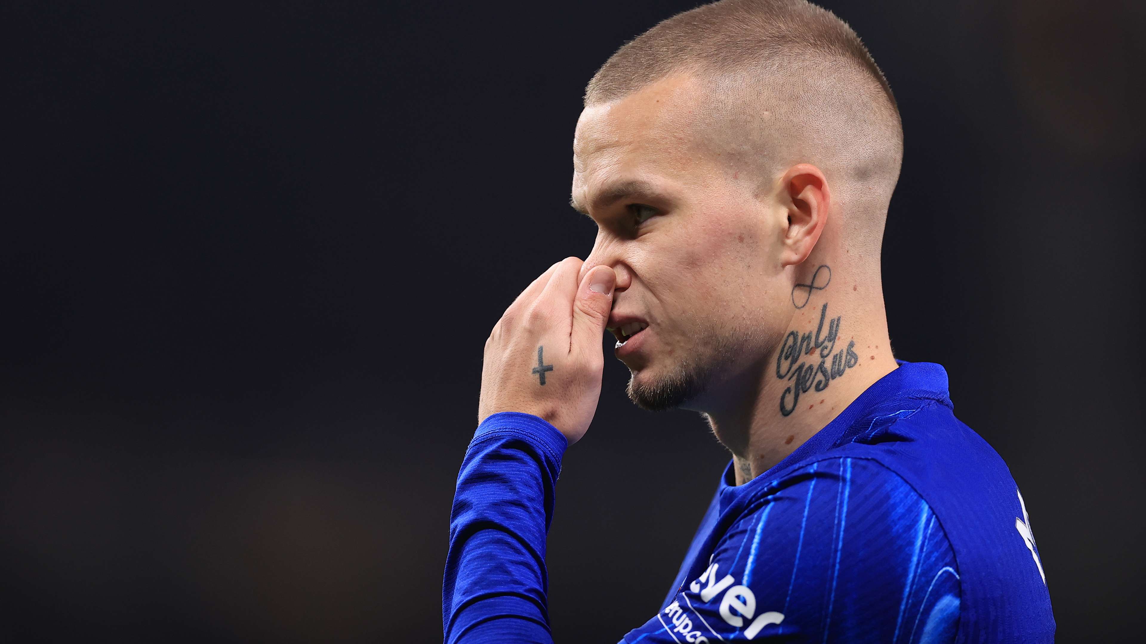 Suspended Chelsea winger Mudryk banned from driving for six months  