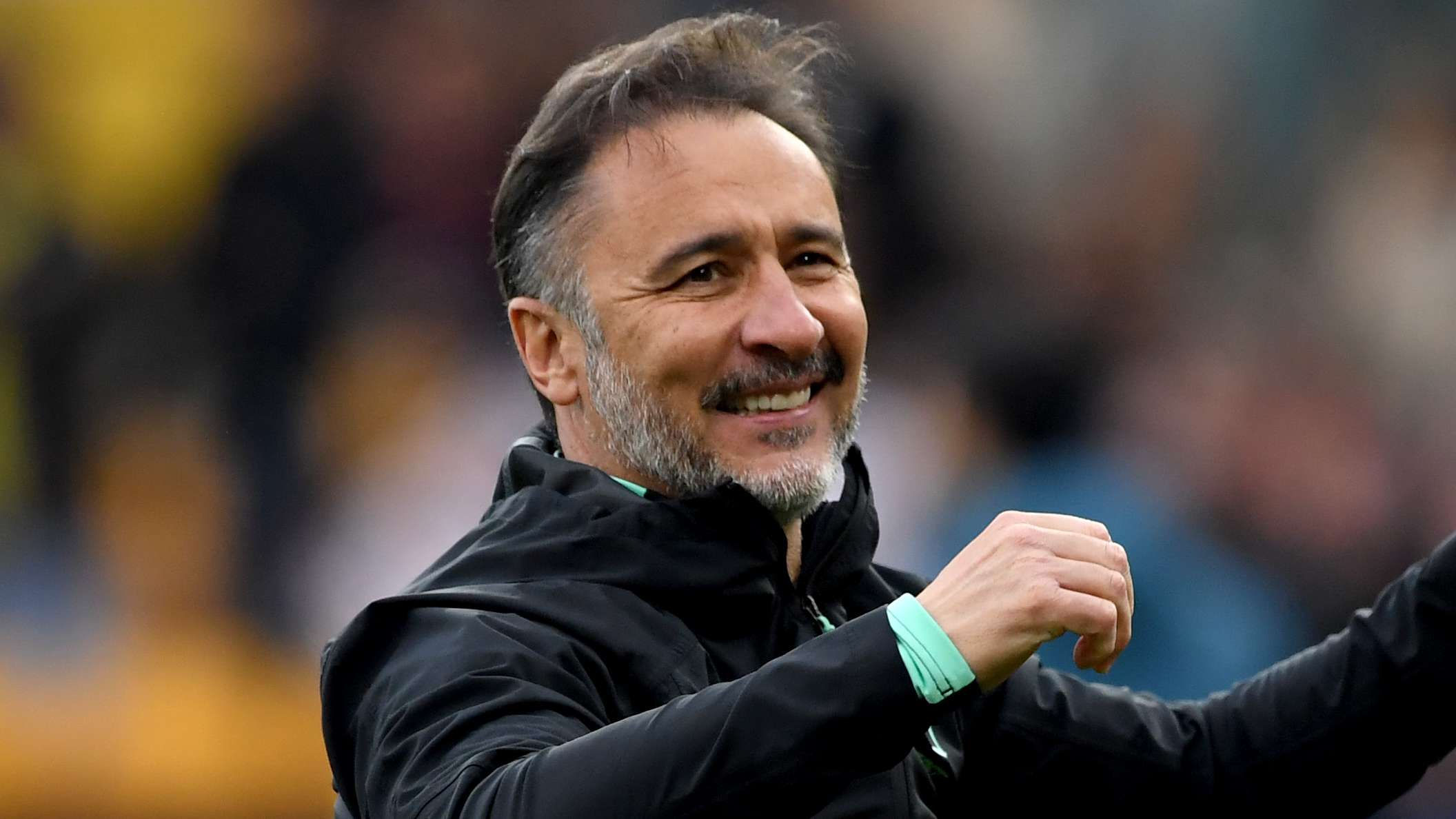 Pereira signs new Wolves deal despite sitting bottom of table  