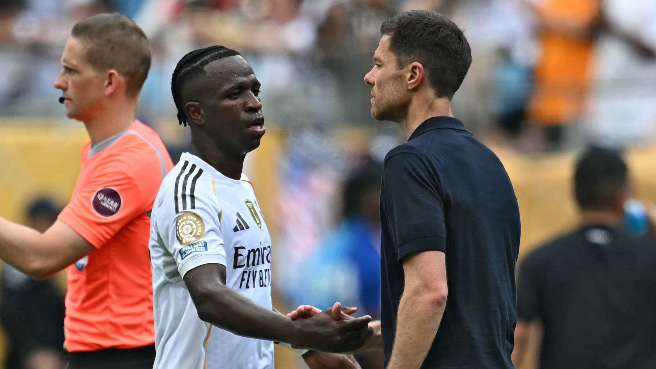 'Shouldn't be offended' - Alonso warns Vini Jr. to get used to bench  