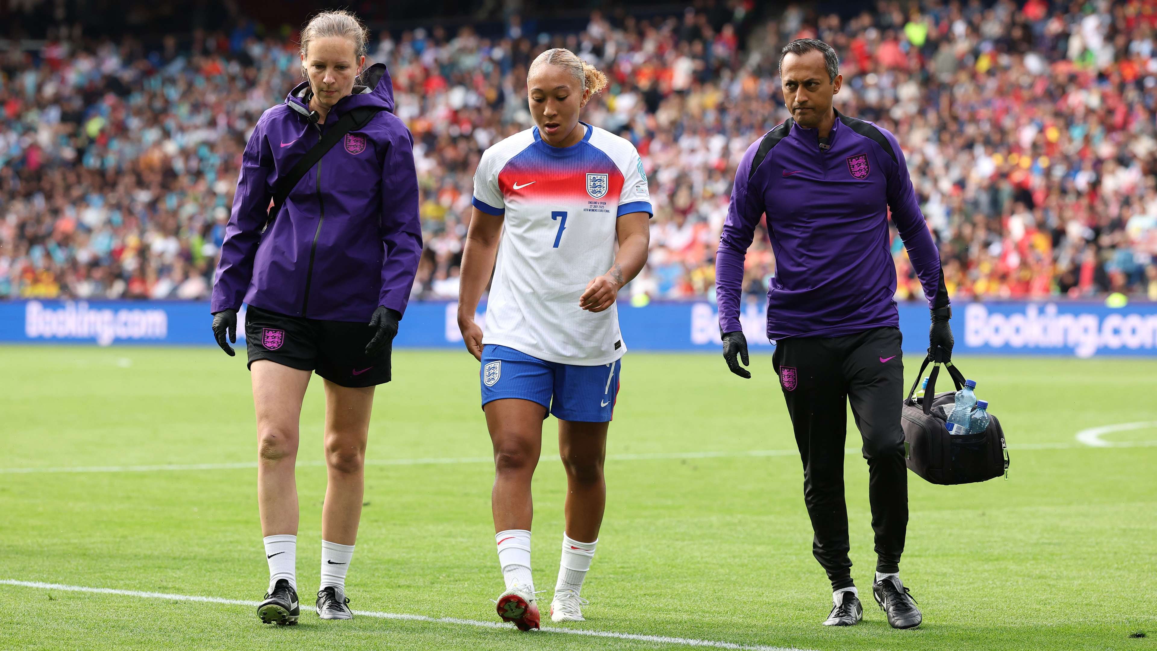 Bompastor drops major injury update on James and Ramirez  