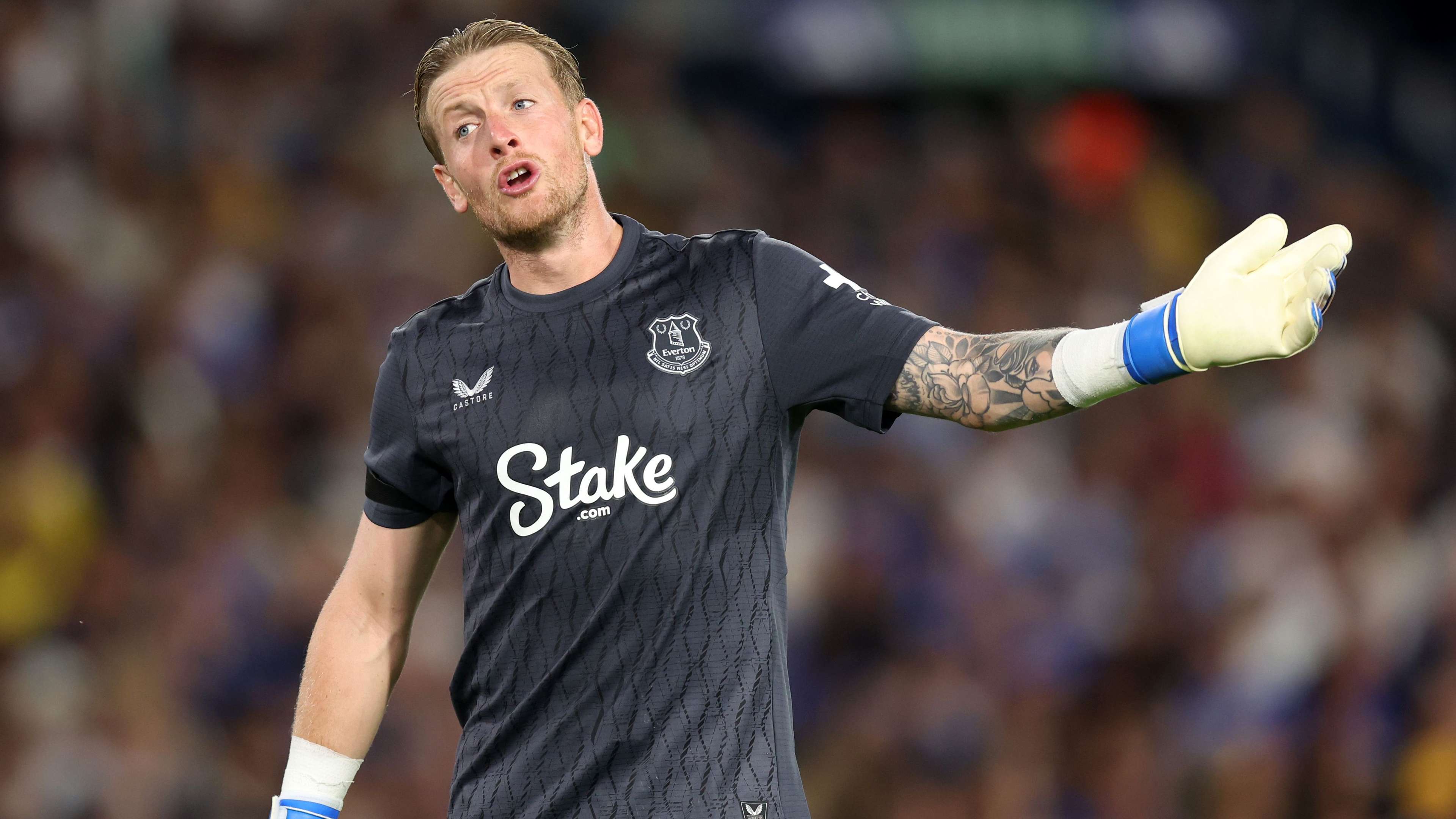 Pickford 'talks' to extend eight-year stay at Everton Pickford 'talks' to extend eight-year stay at Everton