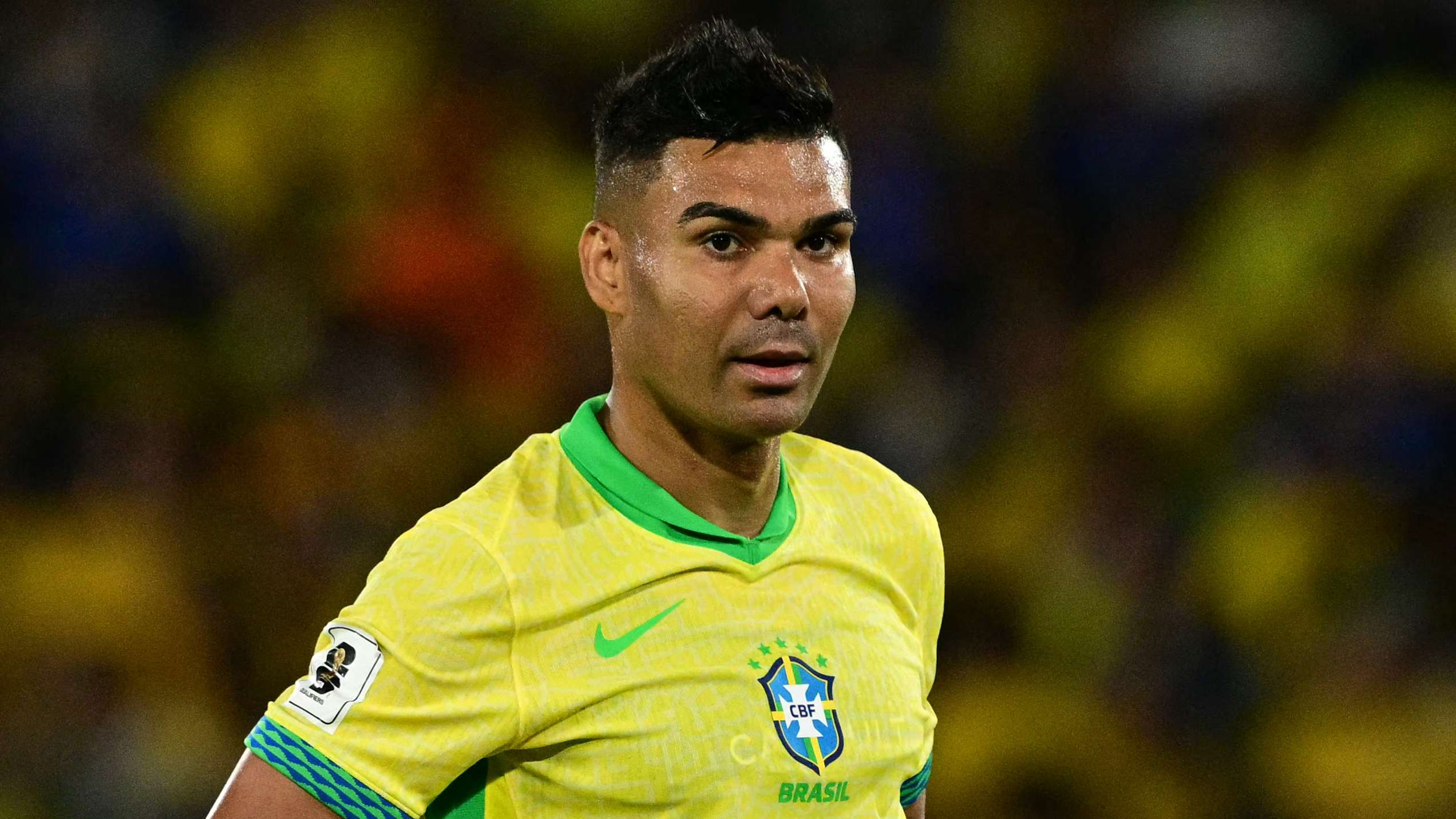 📽️ | Casemiro escapes red card for ugly stamp against Chile 📽️ | Casemiro escapes red card for ugly stamp against Chile