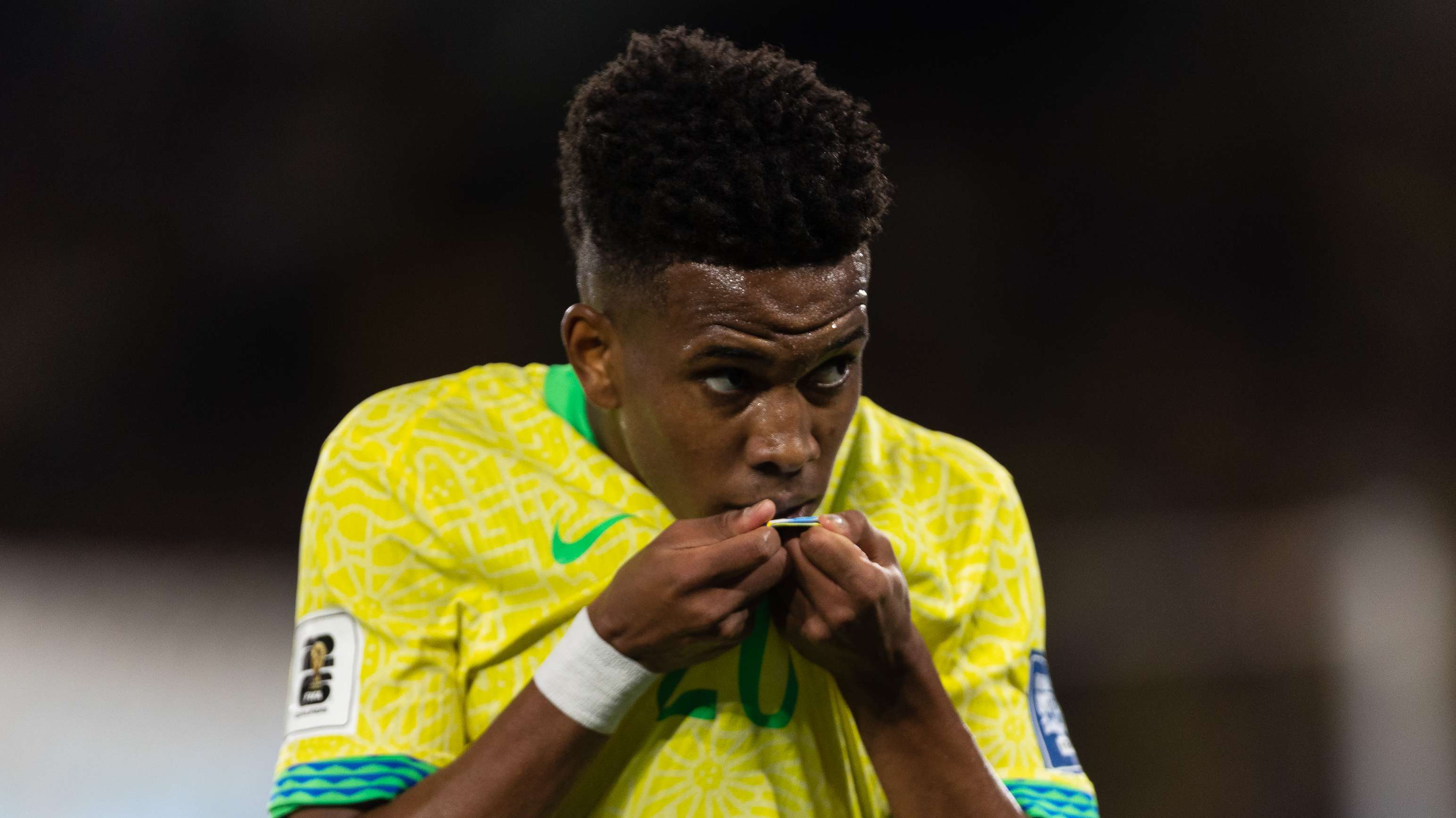 📽️ | Estevao opens Brazil account in style with bicycle kick  