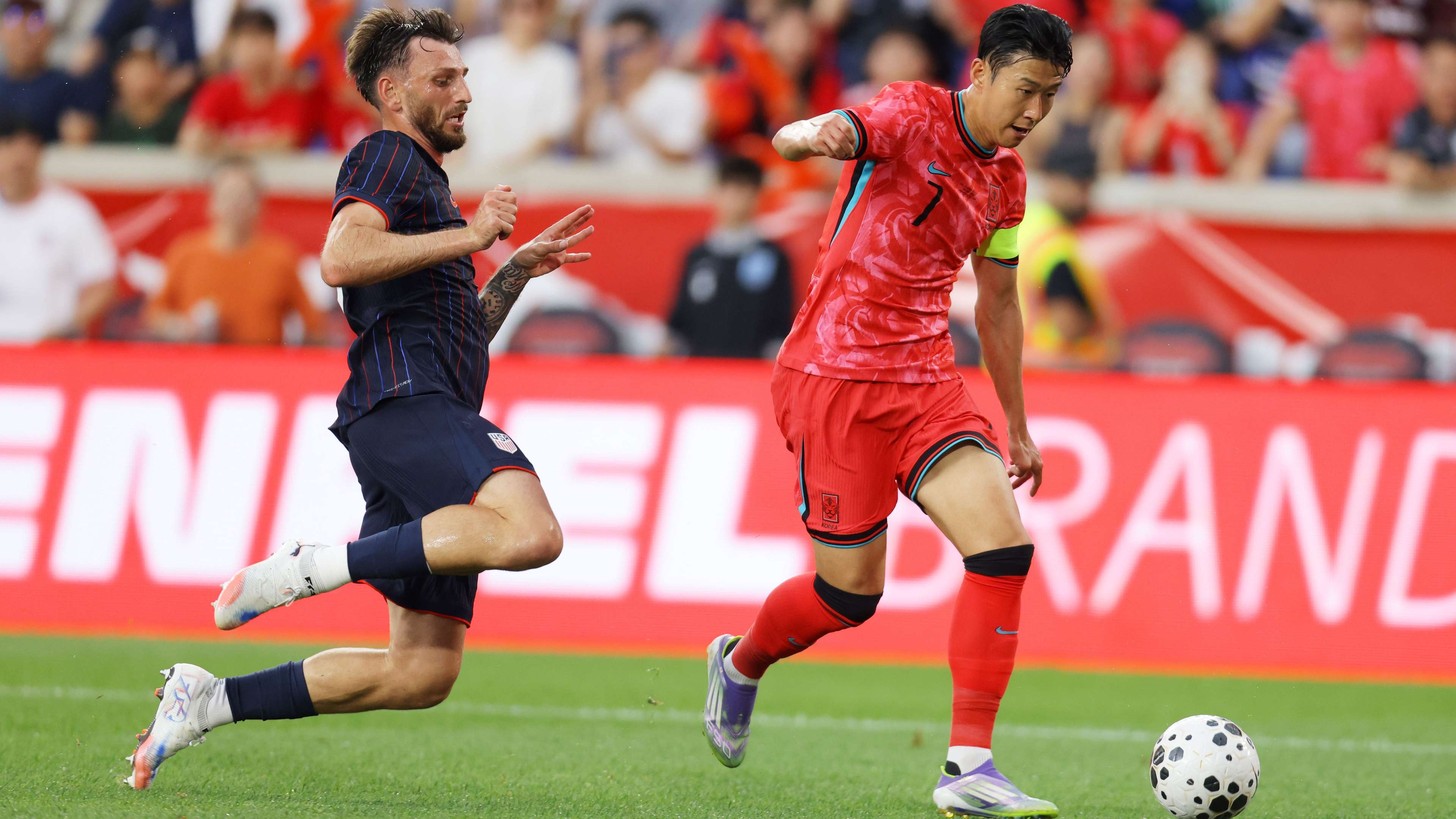 'More questions than answers' - Holden calls out Poch's tactics  