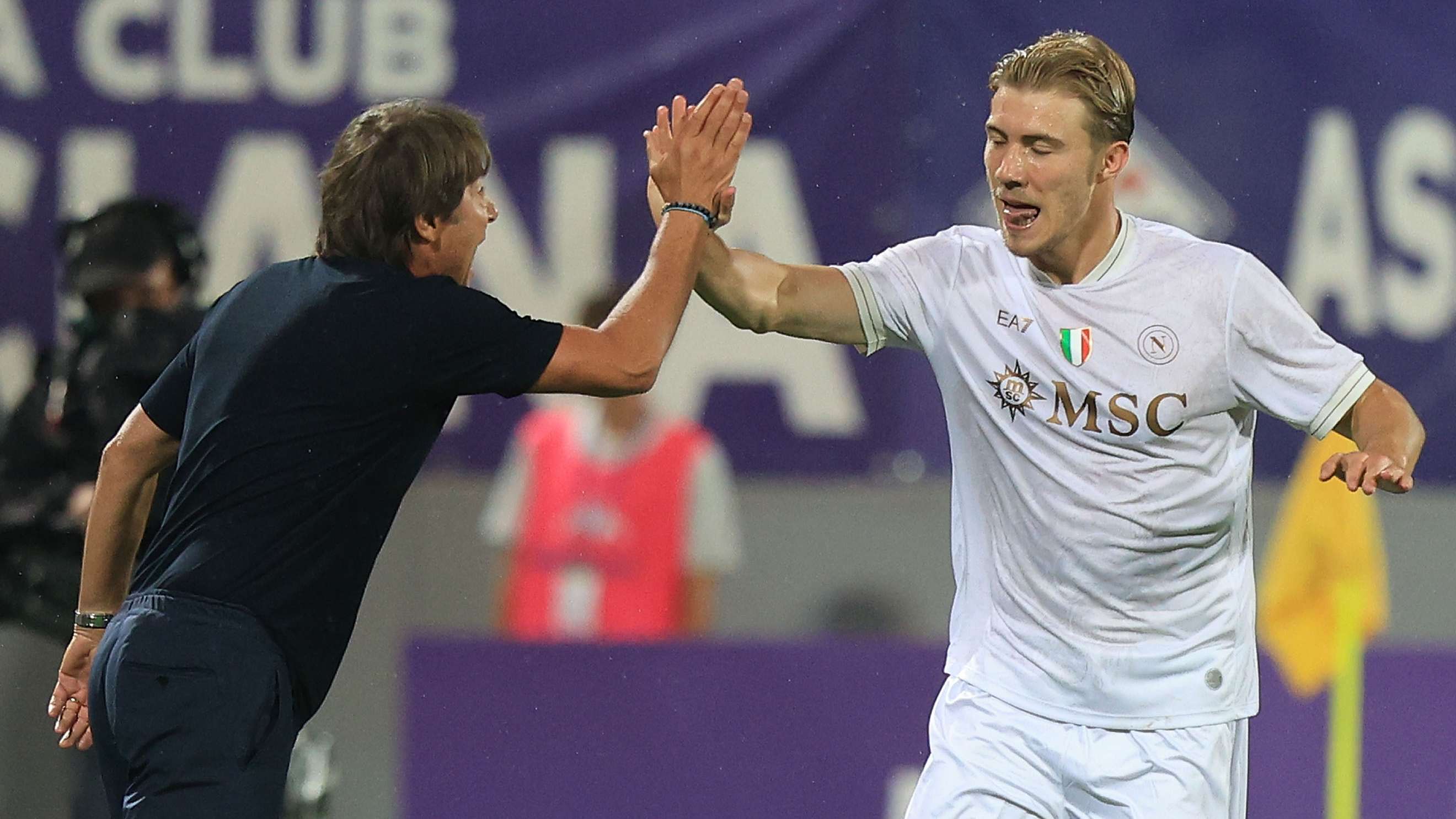 Conte thanks Man Utd for 'bringing us luck' after Hojlund goal  