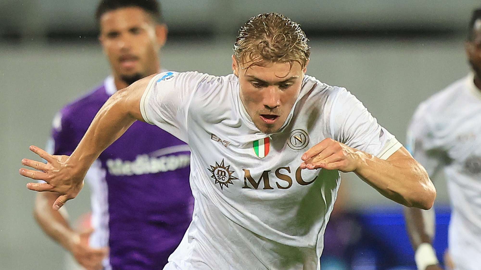 Hojlund confirms plan to stay at Napoli and learn from Lukaku  