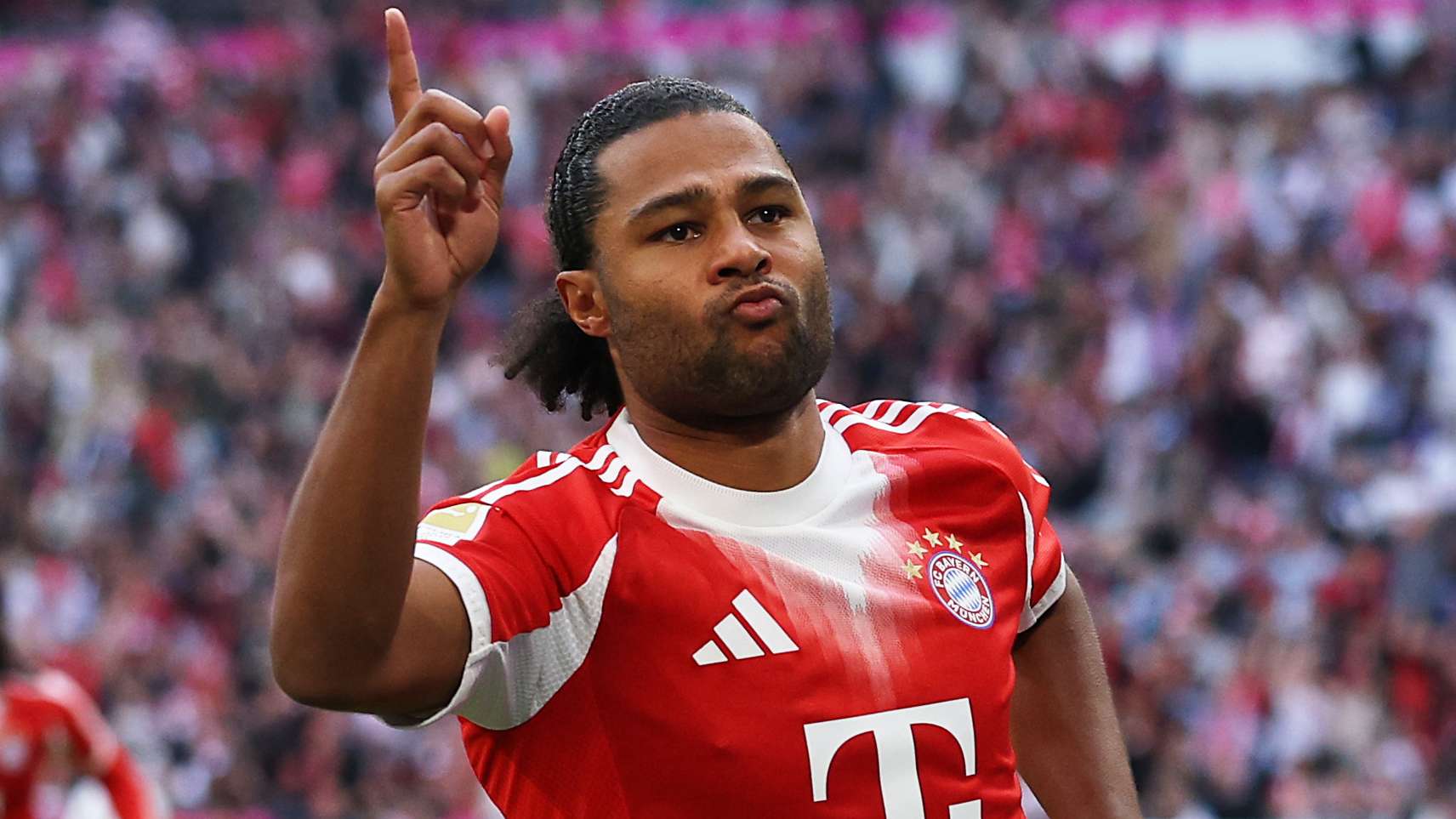 New contract for Gnabry as Bayern chief admits he was 'up for sale'  