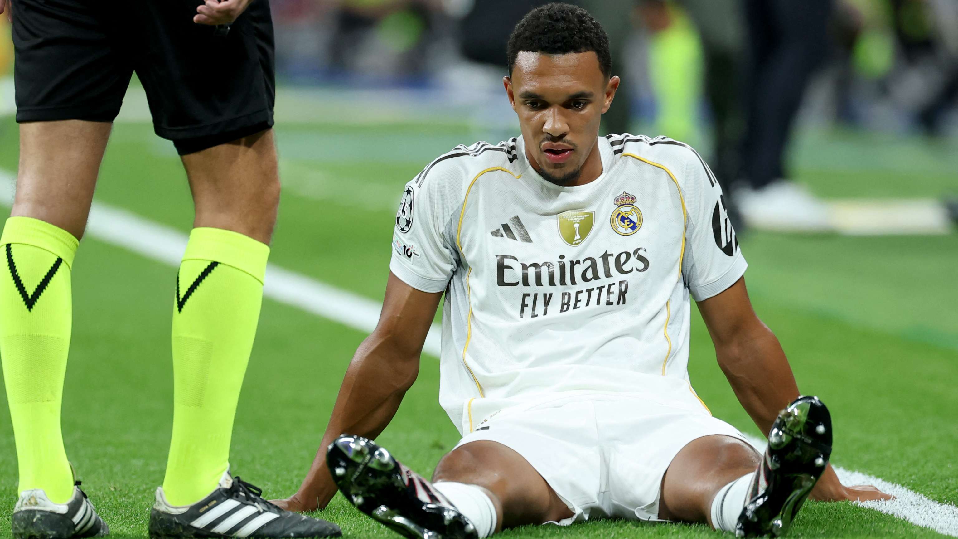 Nightmare for Trent! TAA injured three minutes into UCL clash  