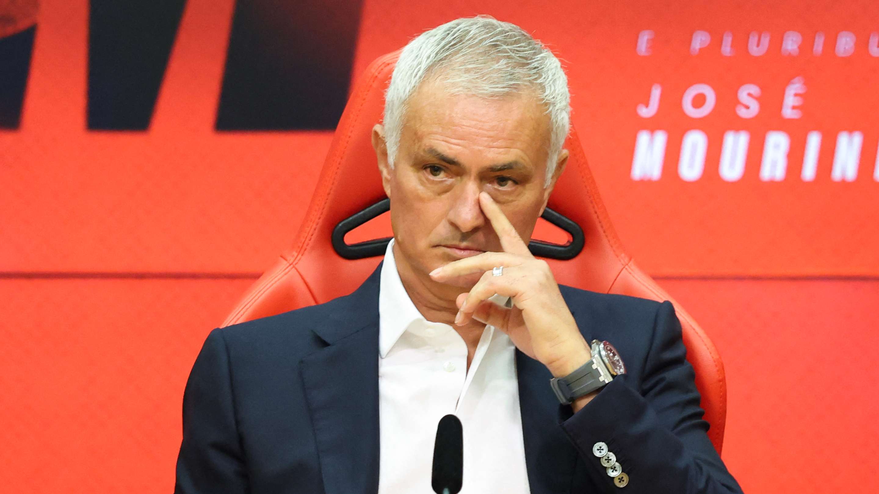Mourinho makes Instagram return after Benfica appointment  