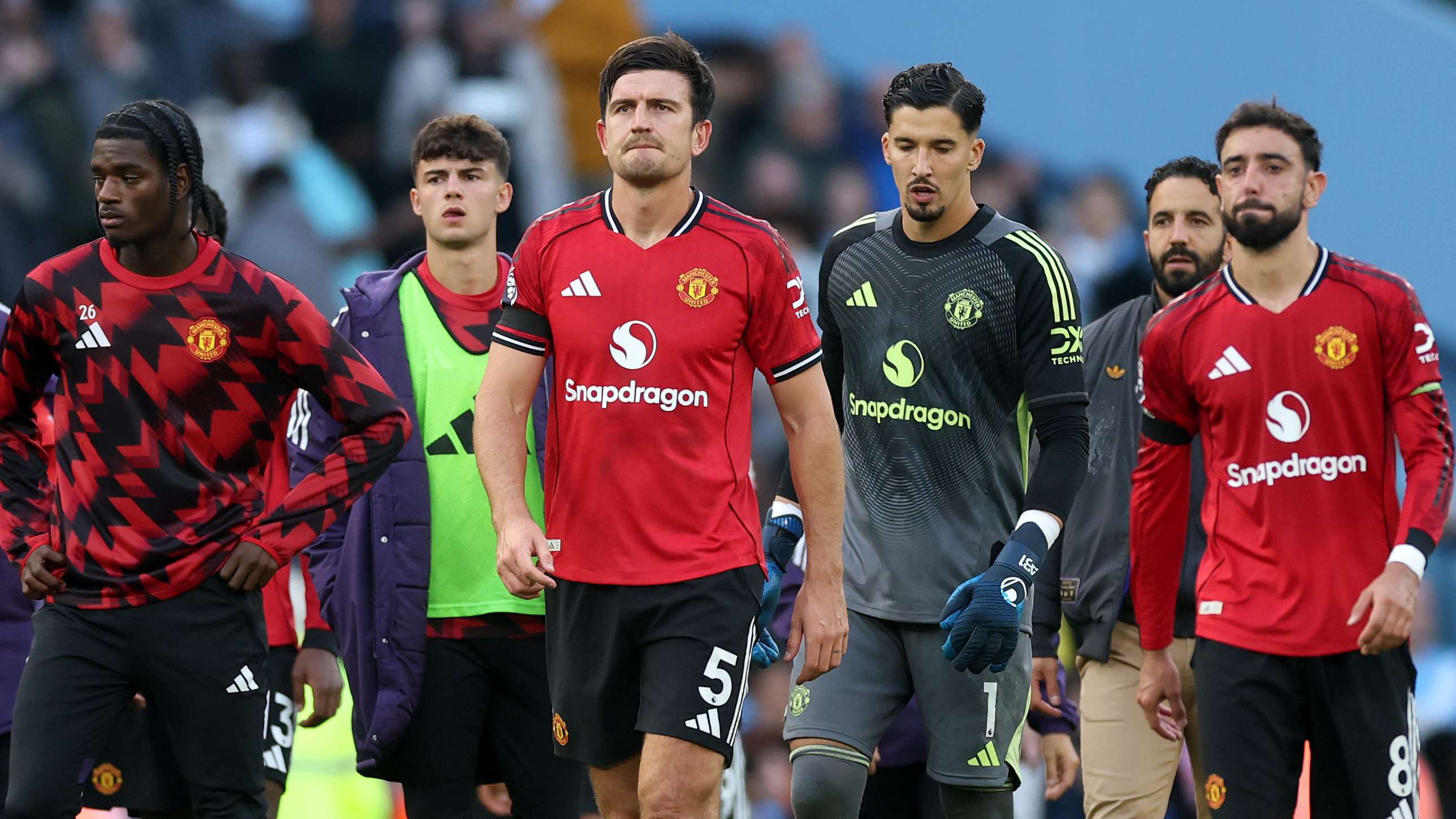 Man Utd dressing room worried after awful start  