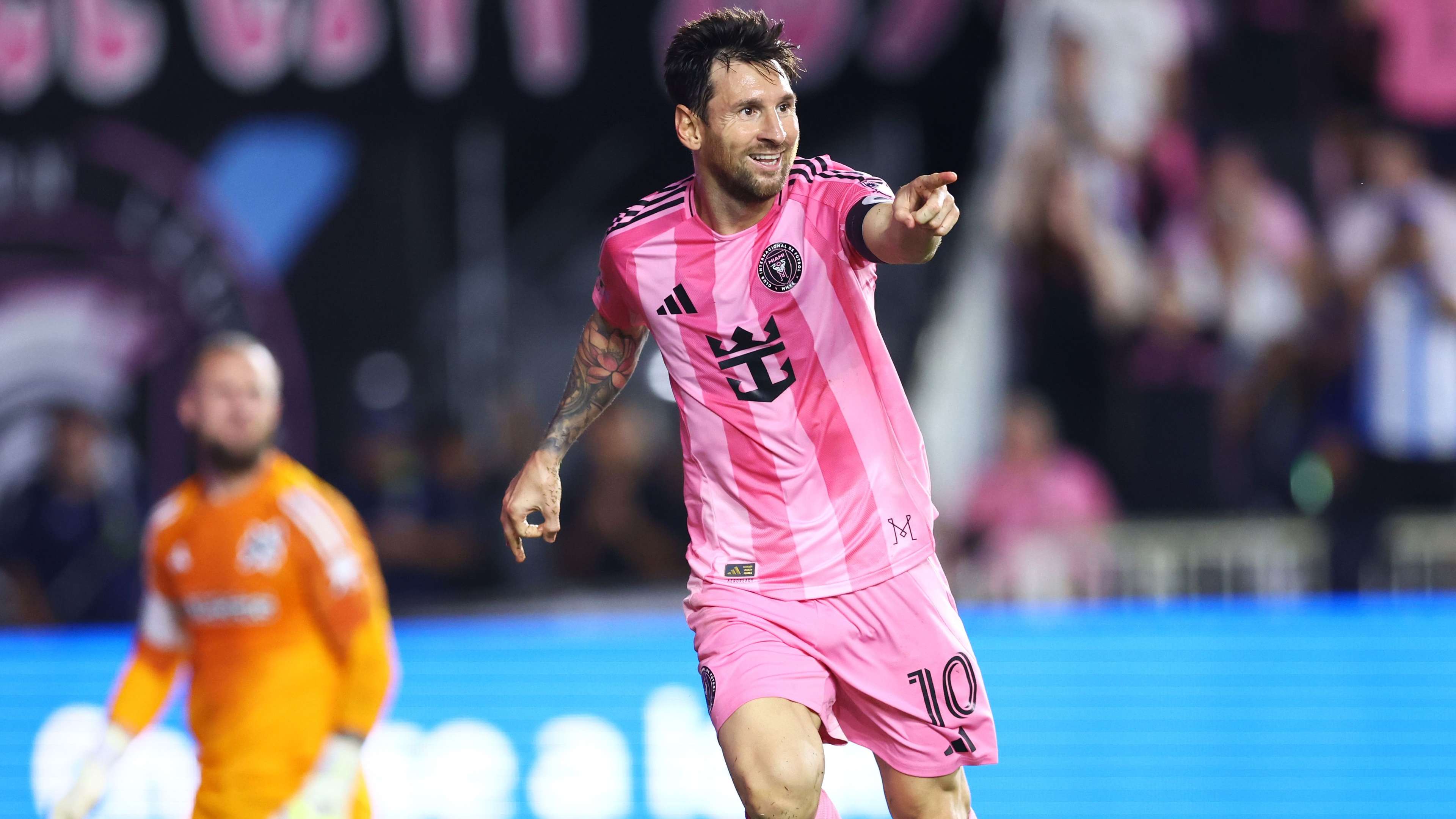 Messi and Alba team up to send message to Seattle in rematch  