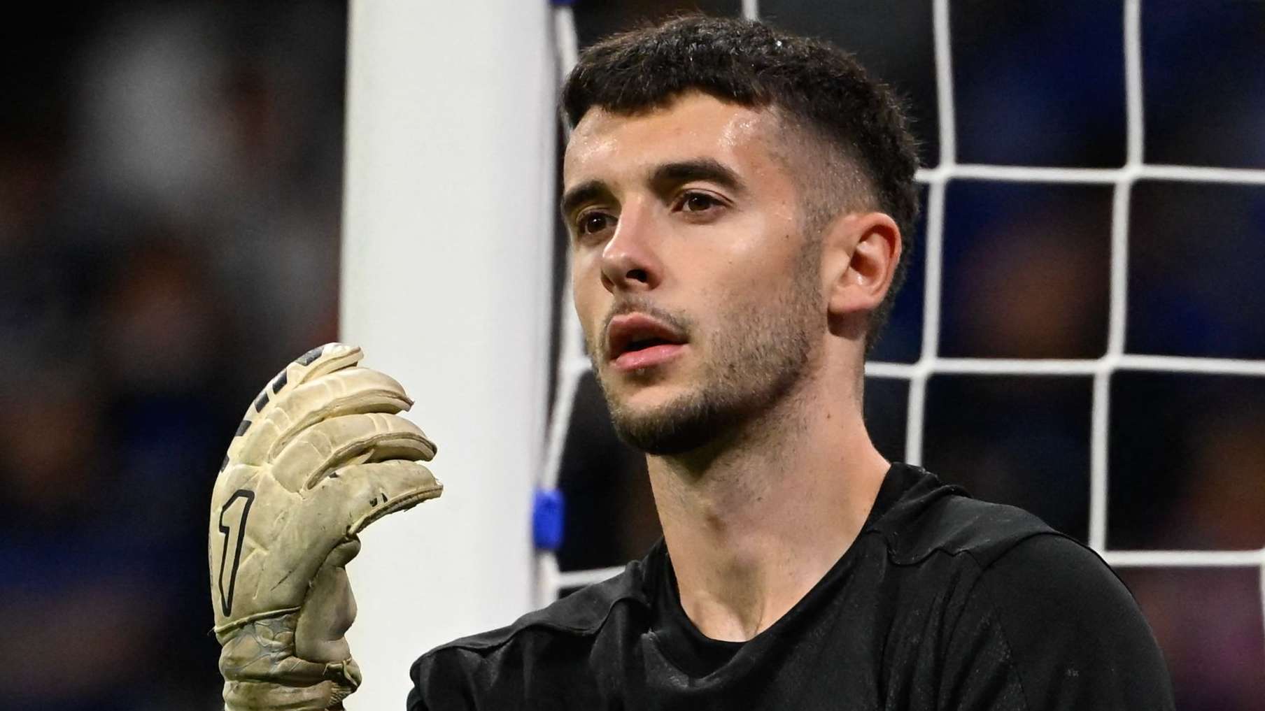 Oviedo stun Barcelona with 40-yard screamer from Garcia howler  