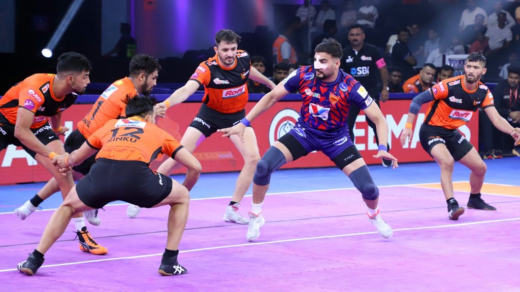 Ashu Malik’s 23-point game helps Dabang Delhi K.C. regain top spot with dominant display against U Mumba  