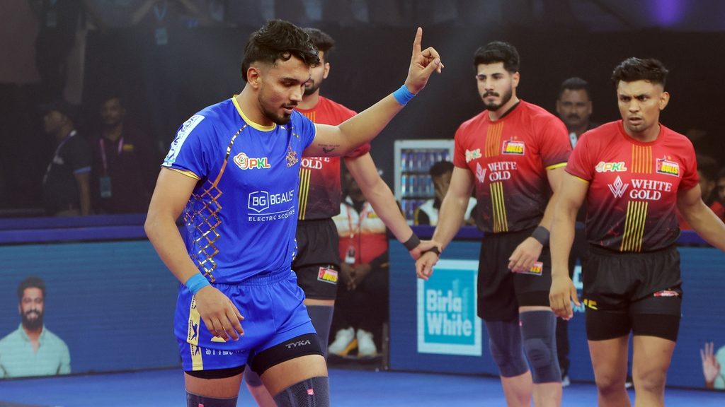 Raid Machine Arjun Deshwal Leads Tamil Thalaivas to Thrilling Win, Ends Bengaluru Bulls’ Purple Patch  