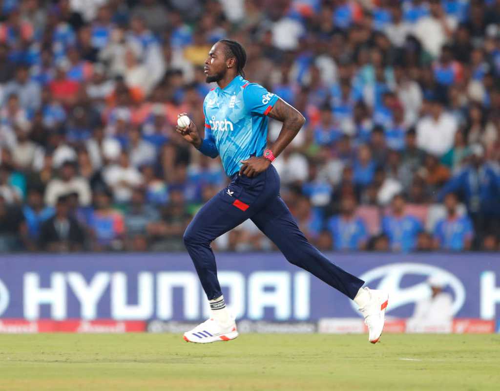 Flaky England take on shaky South Africa  