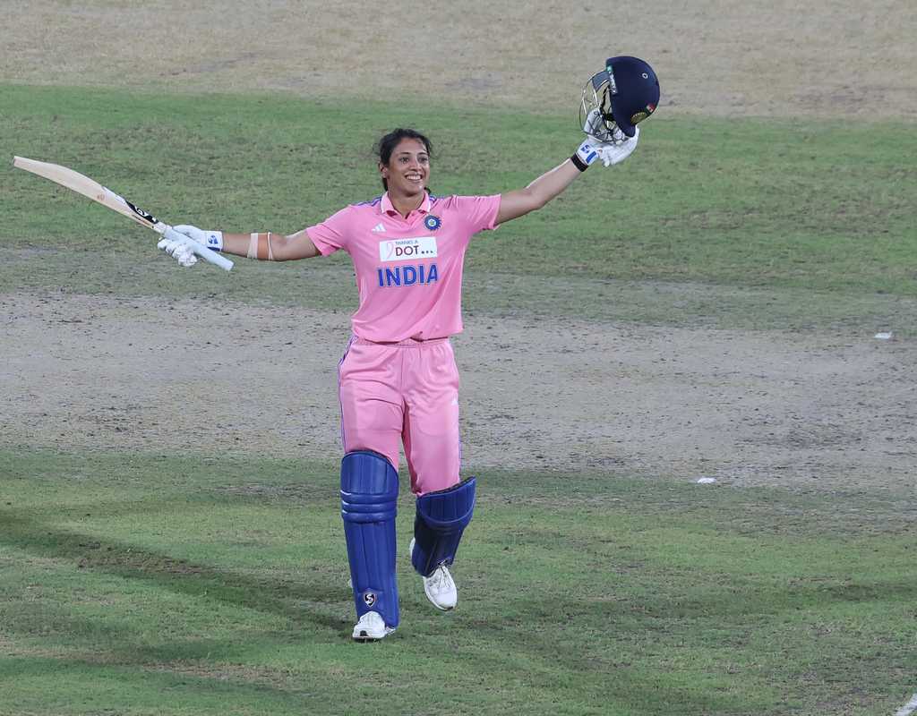 Record Mandhana ton in vain as India fall 43 runs short of 412  