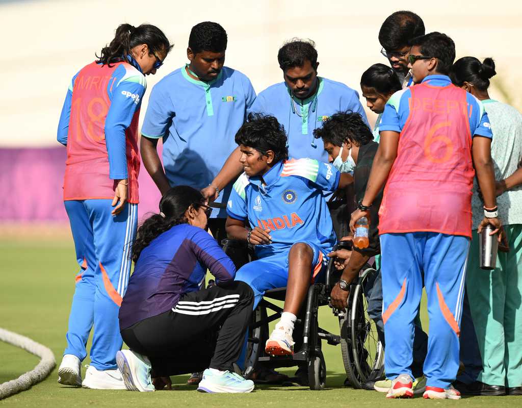 Injury scare for India Women as Arundhati Reddy hit during practice match  