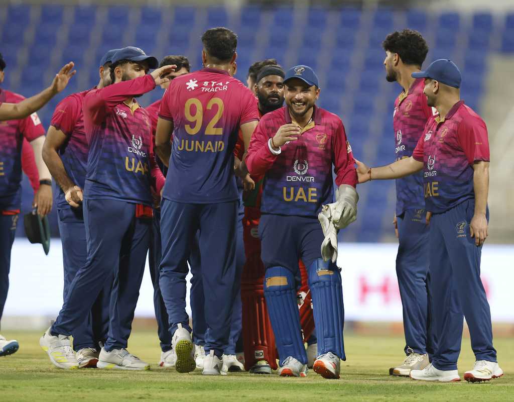 UAE knock out Oman, send India into Super 4s  