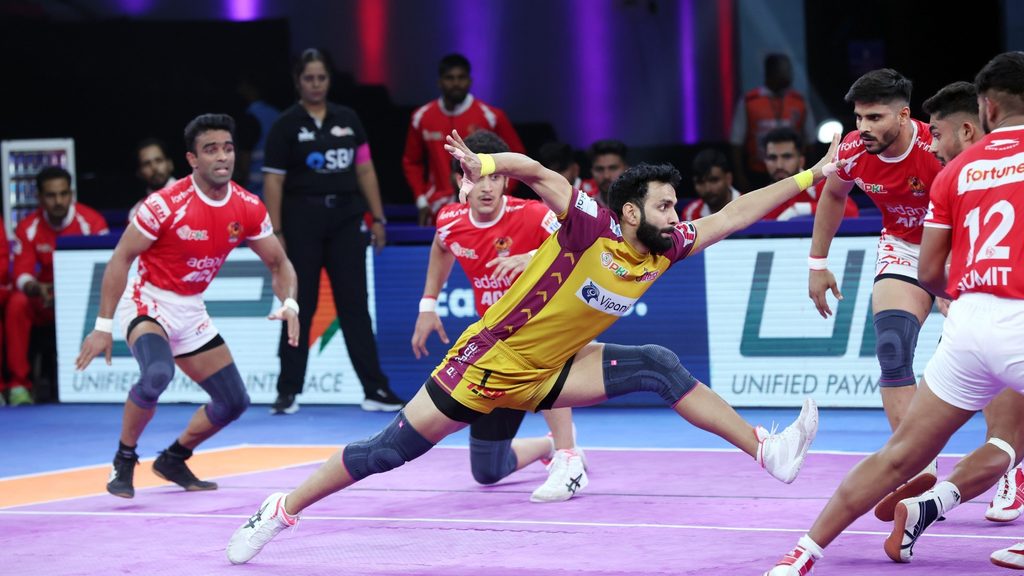 Bharat, Vijay combine as Telugu Titans spoil Shadloui’s 100th PKL game, beat Gujarat Giants by single point  