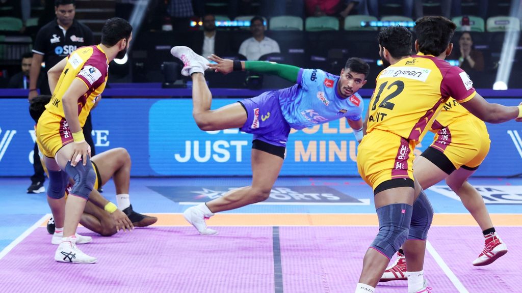 Devank shines in nail-biter as Bengal Warriorz clinch thrilling win over Telugu Titans in Tie-Breaker  