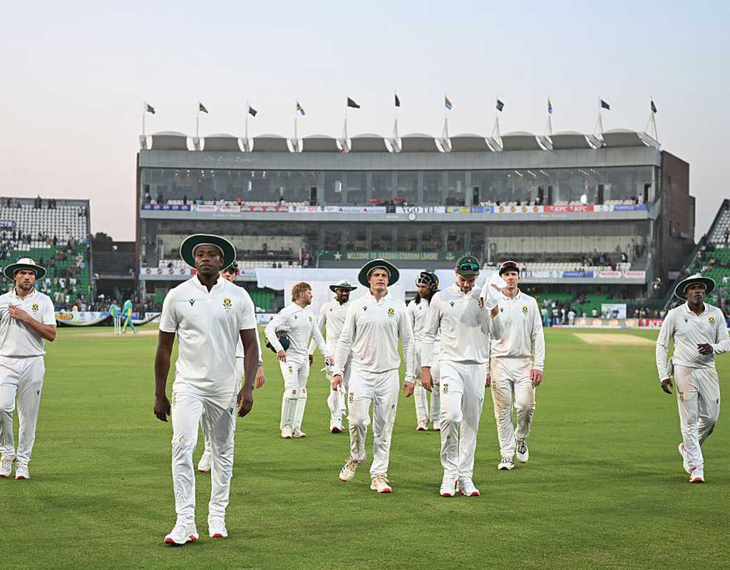 South Africa 'didn't go away', but Pakistan in their comfort zone  