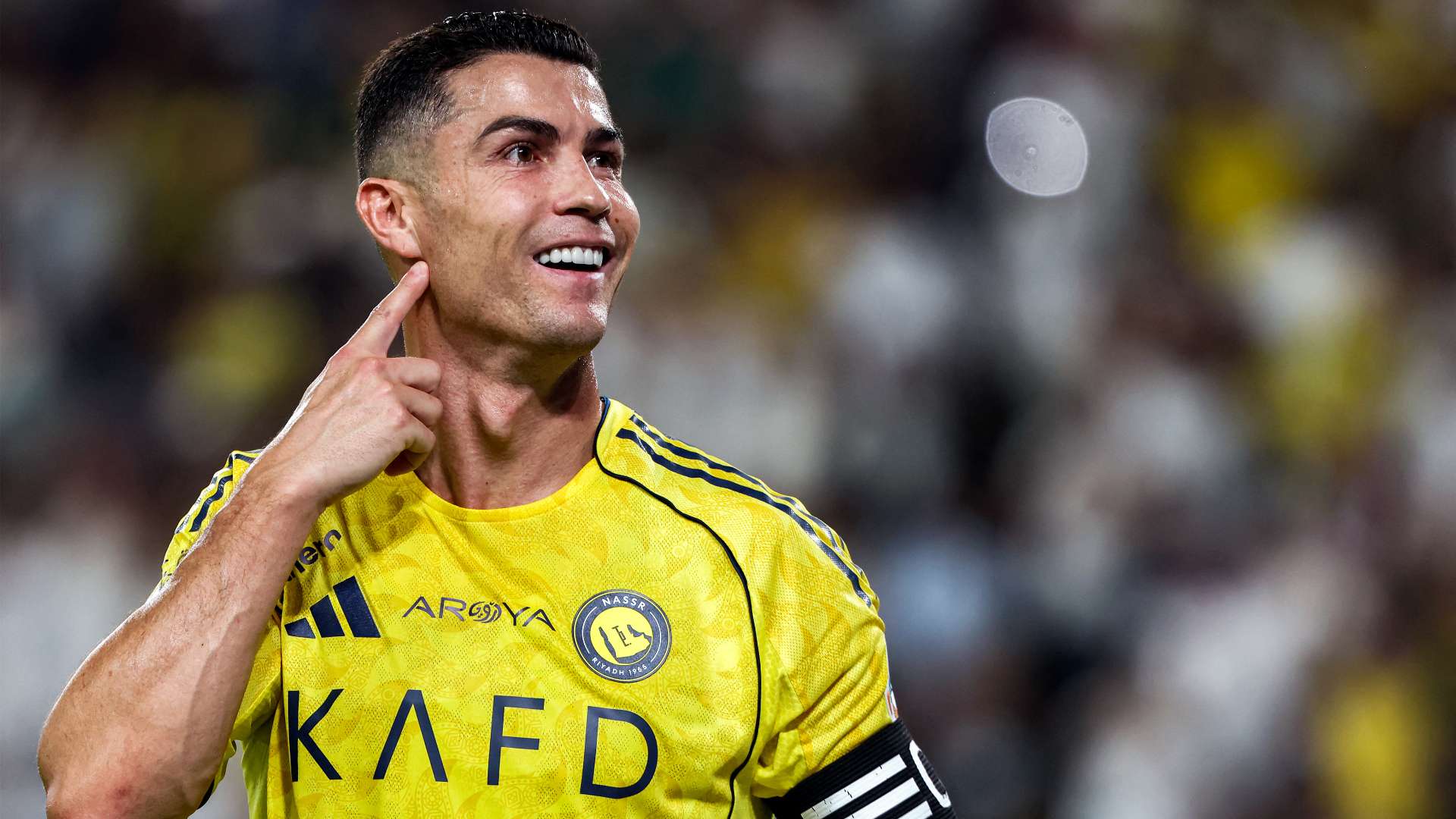 Ronaldo backed to keep playing 'at least into his mid-40s'  
