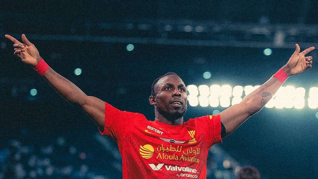 Quiñones passes Ronaldo with sixth goal in Saudi league  