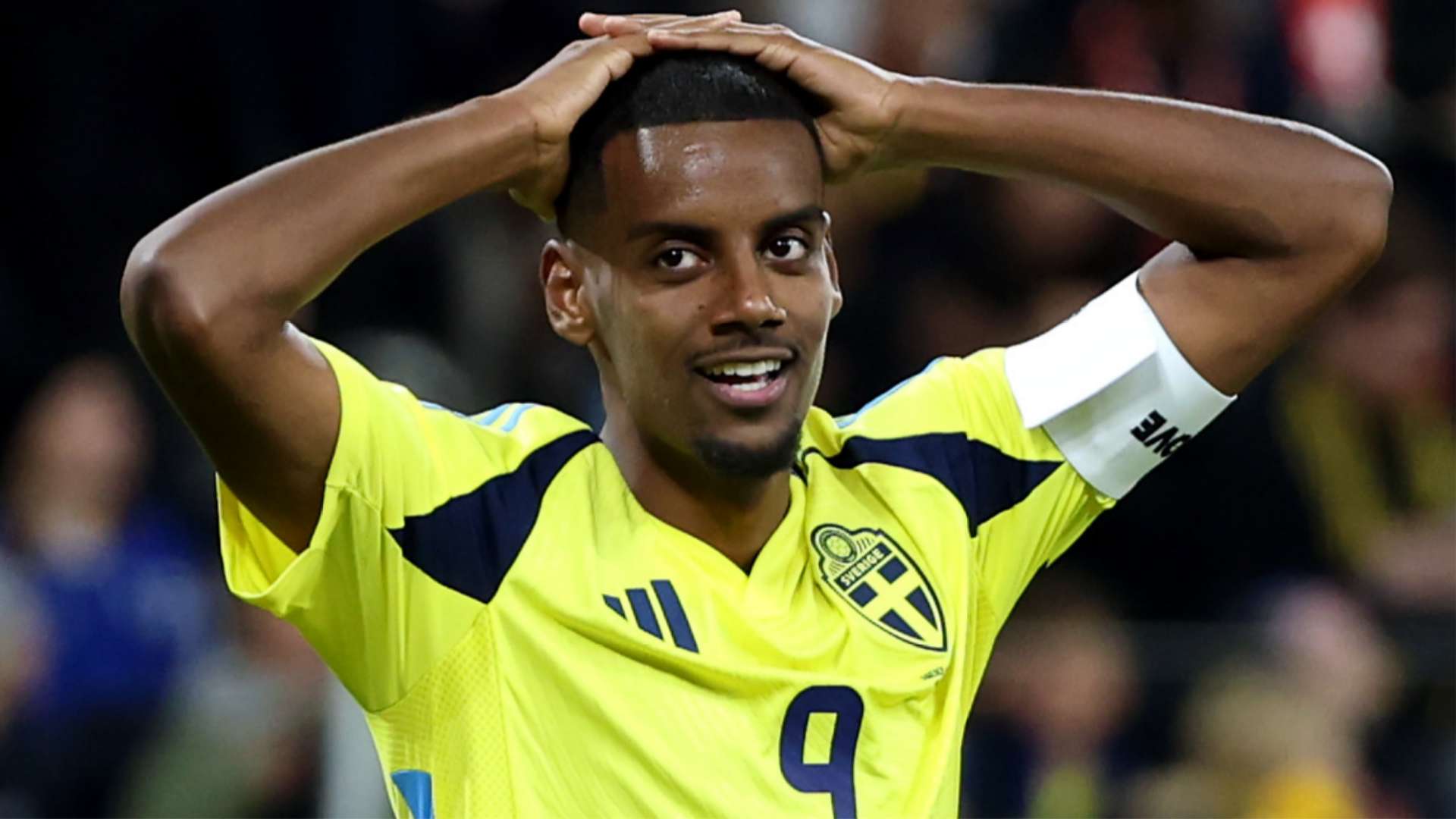 'So f*cking dissatisfied' - Isak fumes after Sweden are booed  