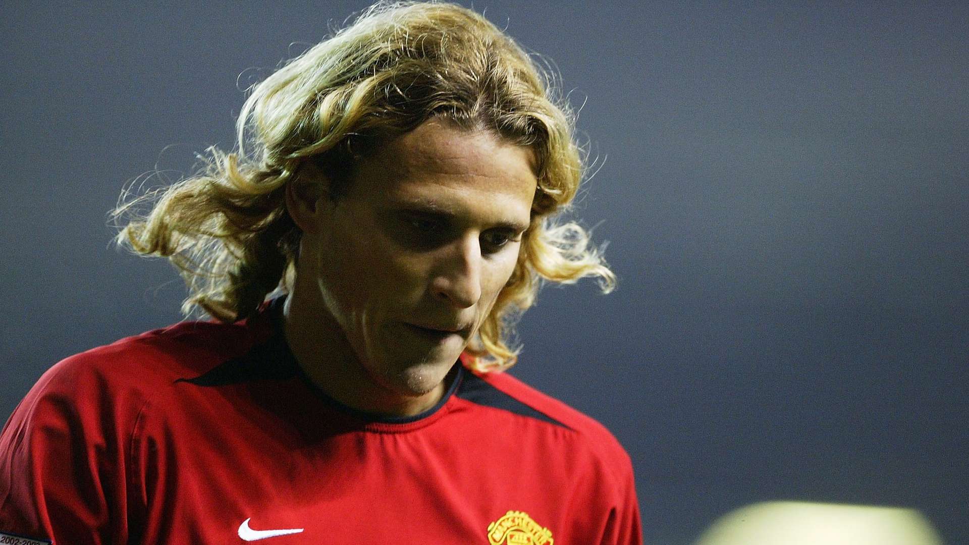 Man Utd cult hero Forlan hospitalised with collapsed lung & broken ribs  