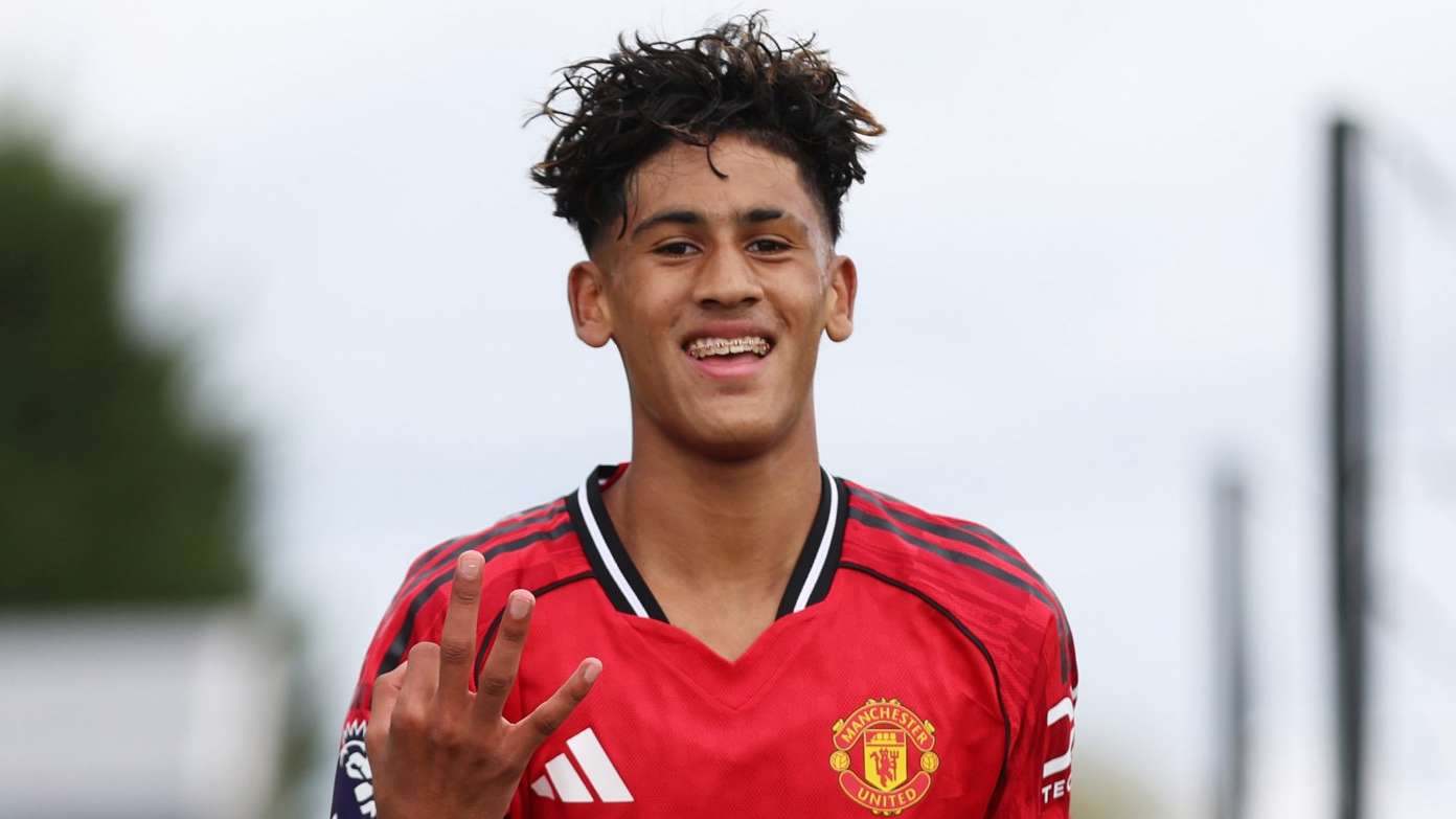 Amorim promotes 'Kid Messi' into Man Utd first-team training   Amorim promotes 'Kid Messi' into Man Utd first-team training