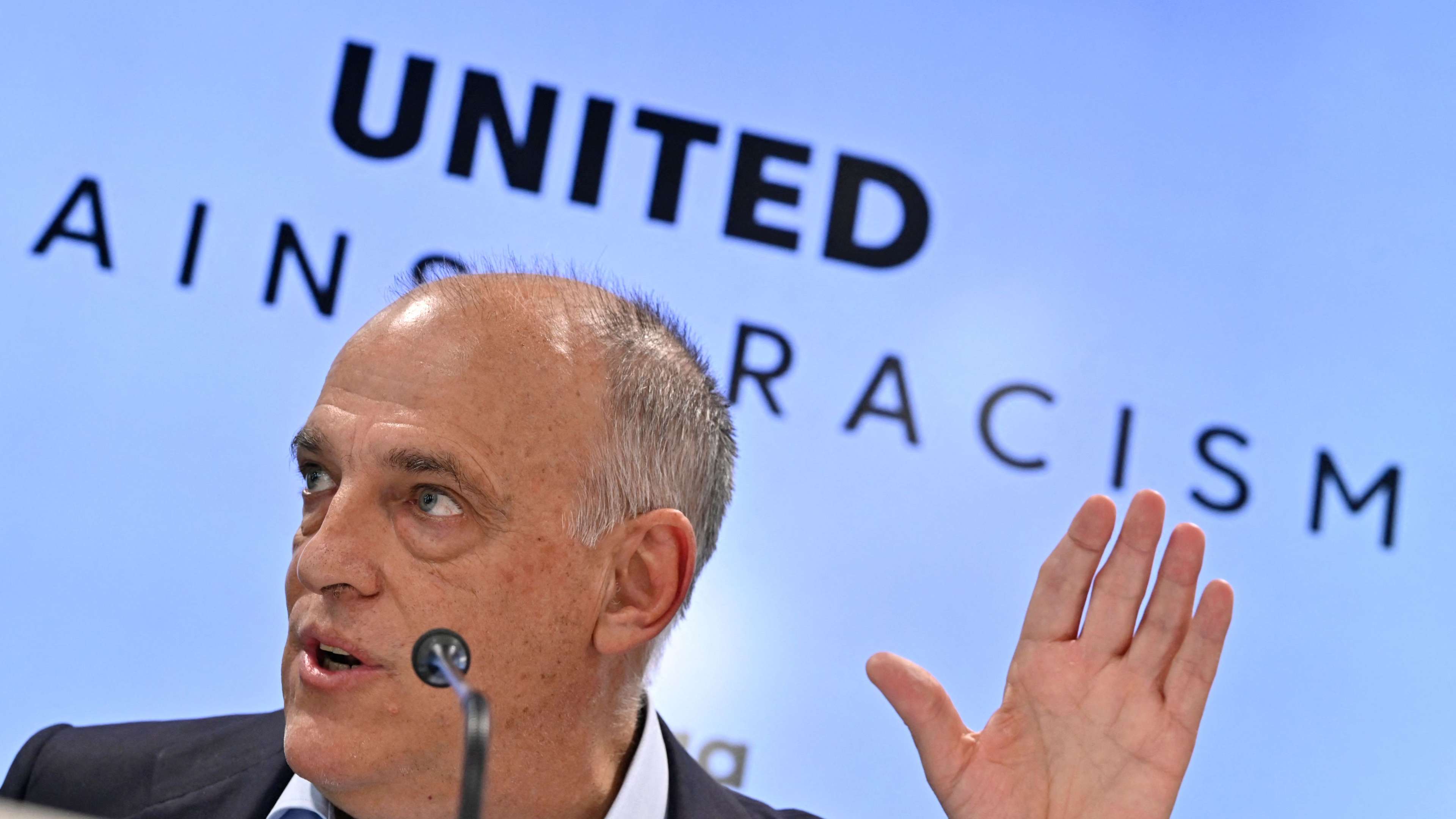 La Liga to sue players' union over 'illegal strike'  