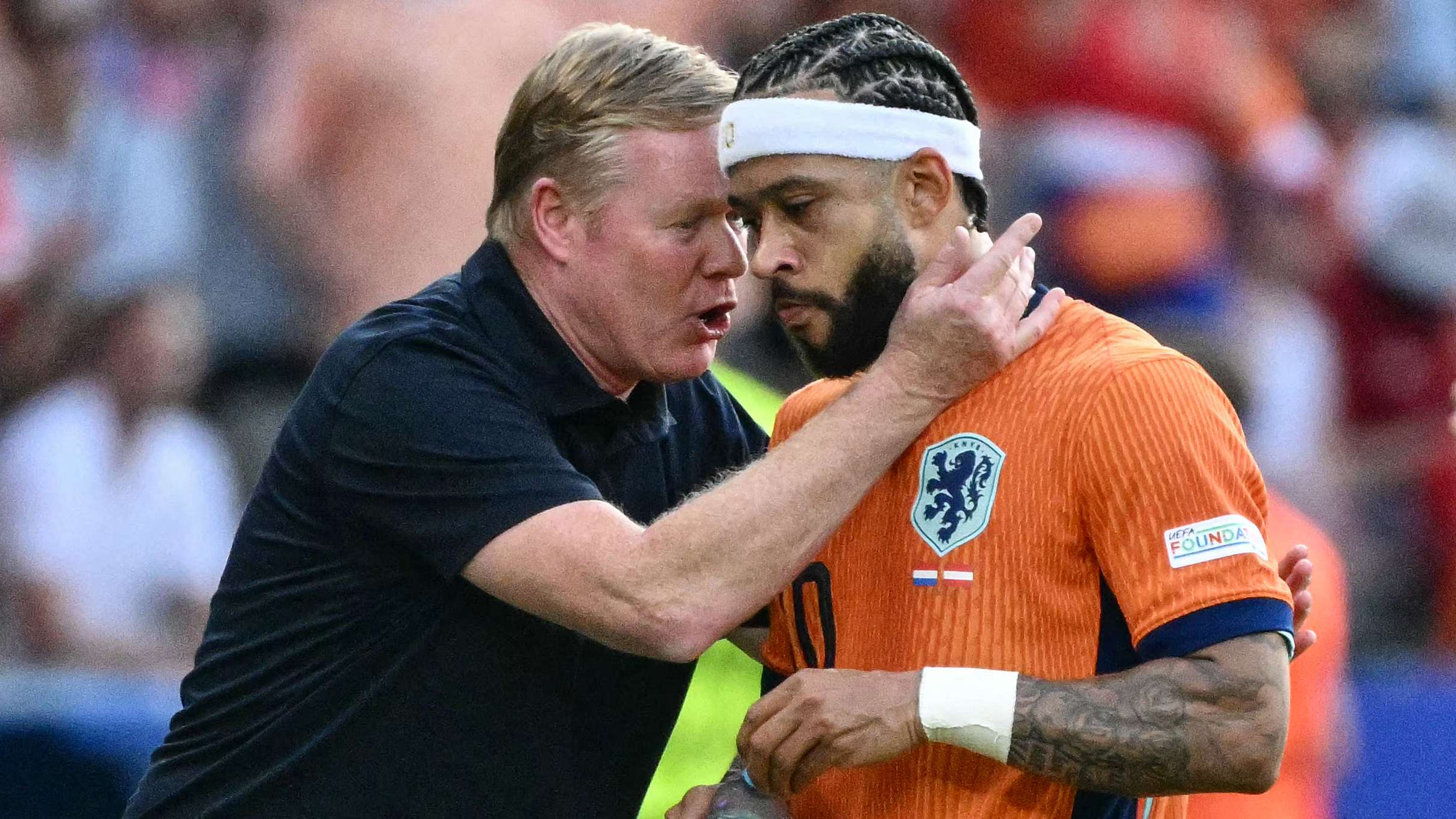 Netherlands boss Koeman drops ex-Man Utd flop Depay due to stolen passport  