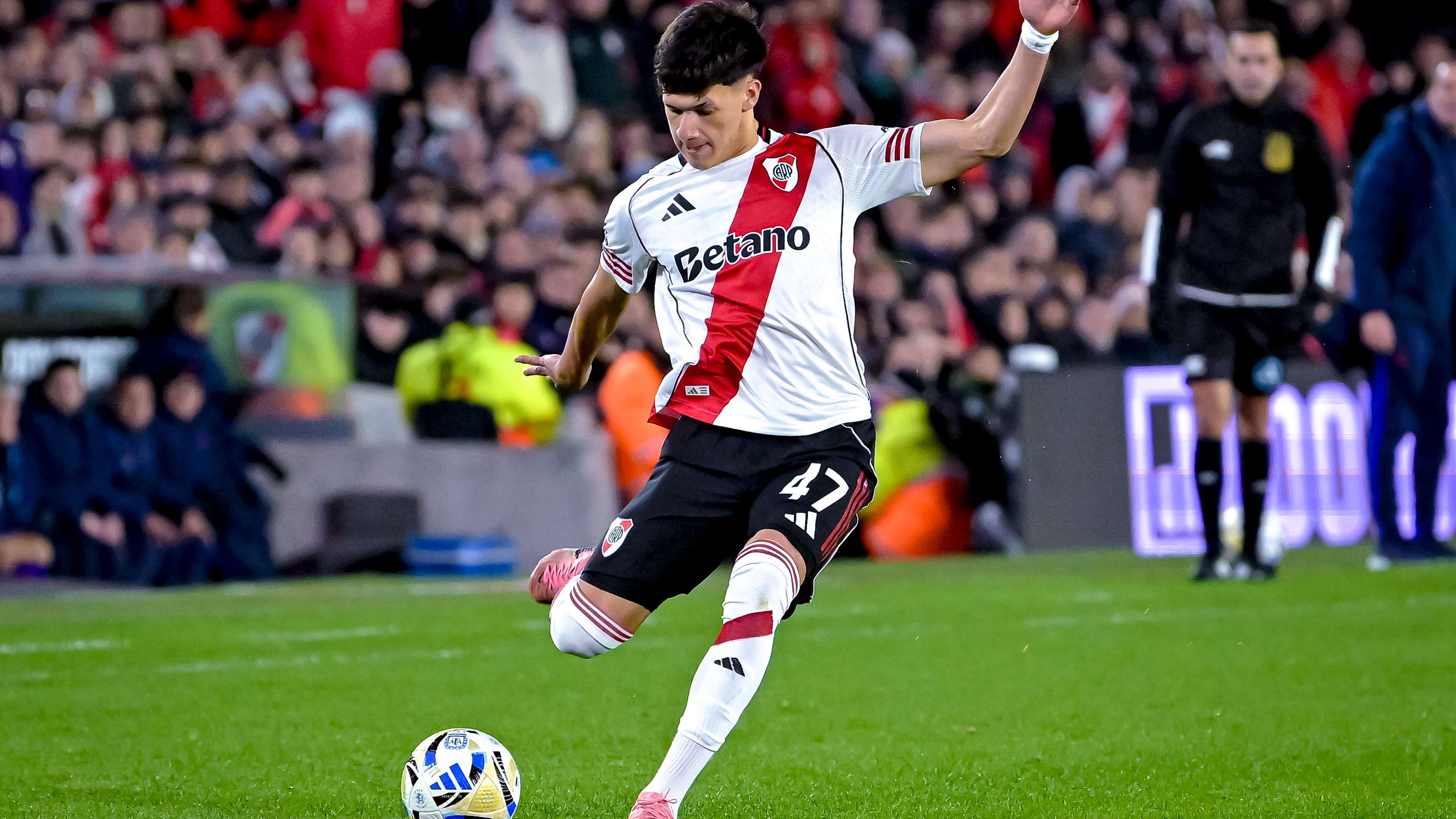 Dortmund eye two South American wonderkids   Dortmund eye two South American wonderkids