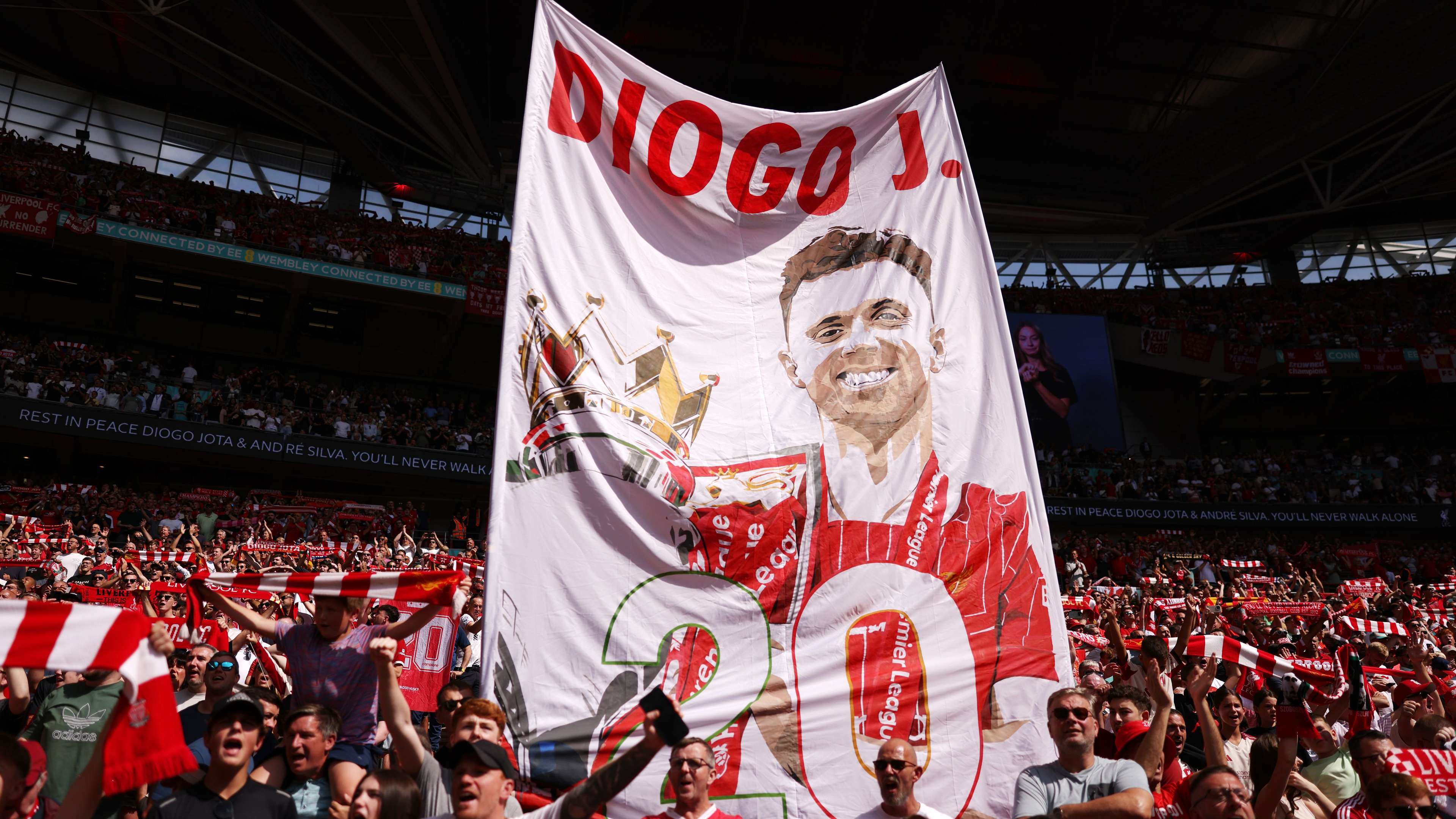 Liverpool confirm over £225k raised in Jota's memory  