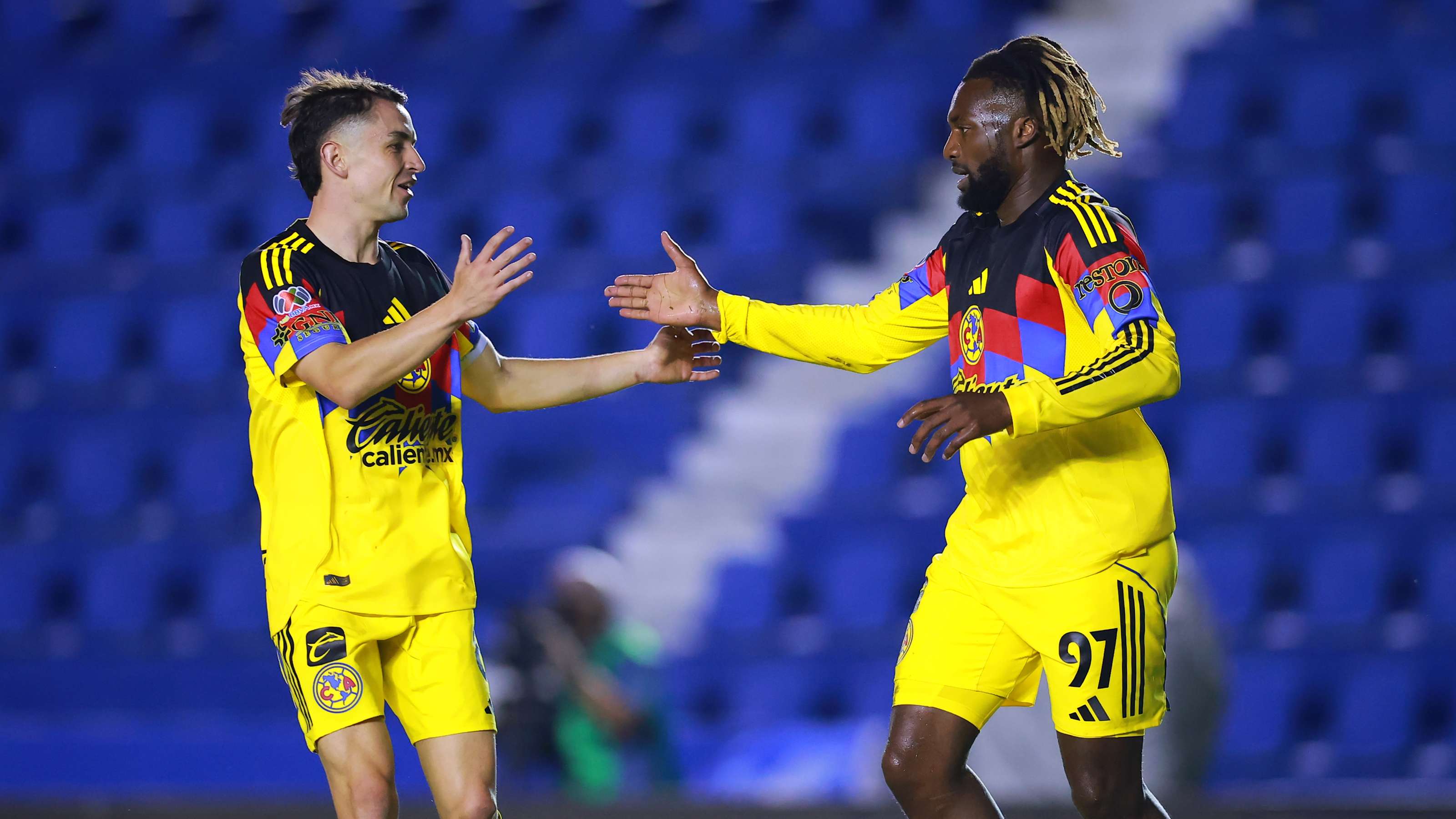 Aguirre opens the door for Spaniard Fidalgo to join Mexico  