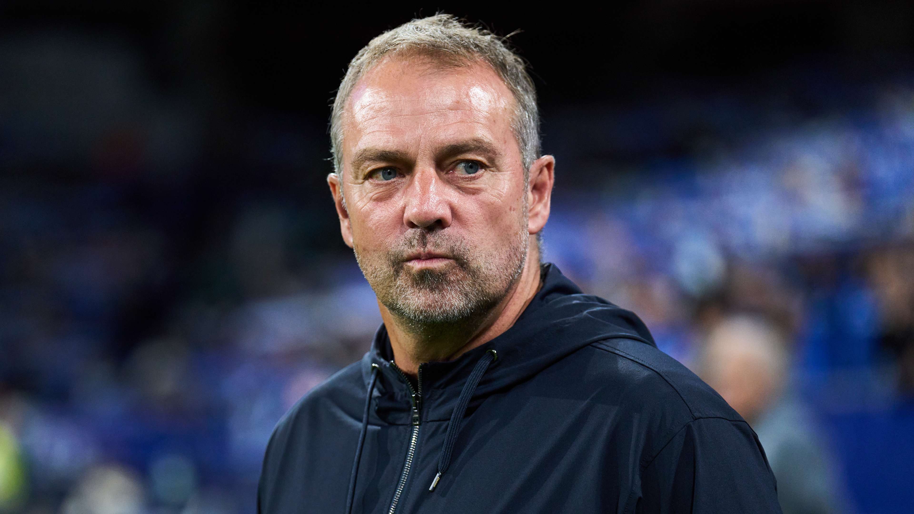 Barcelona legend accuses Flick of suicidal high-line tactics  