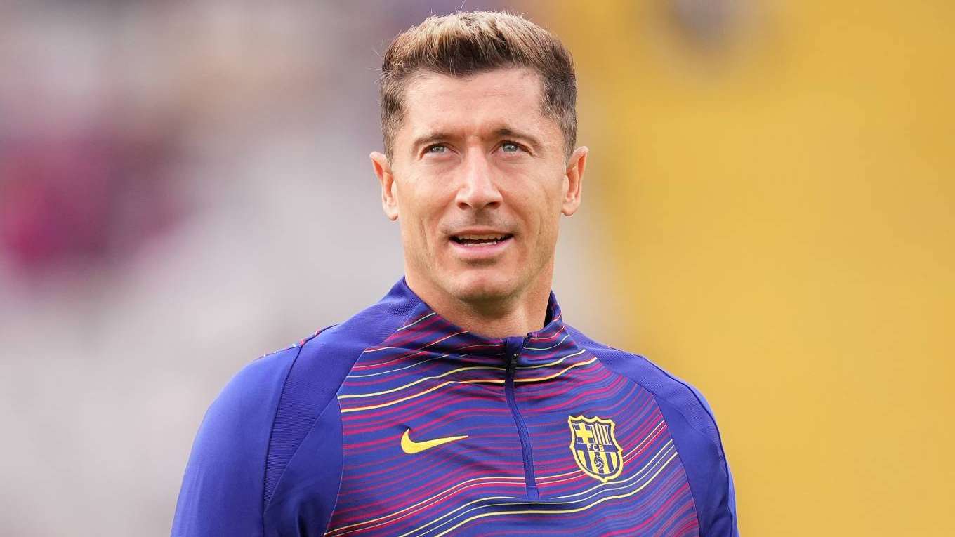 Transfers LIVE: Lewandowski set for shock Atletico move  