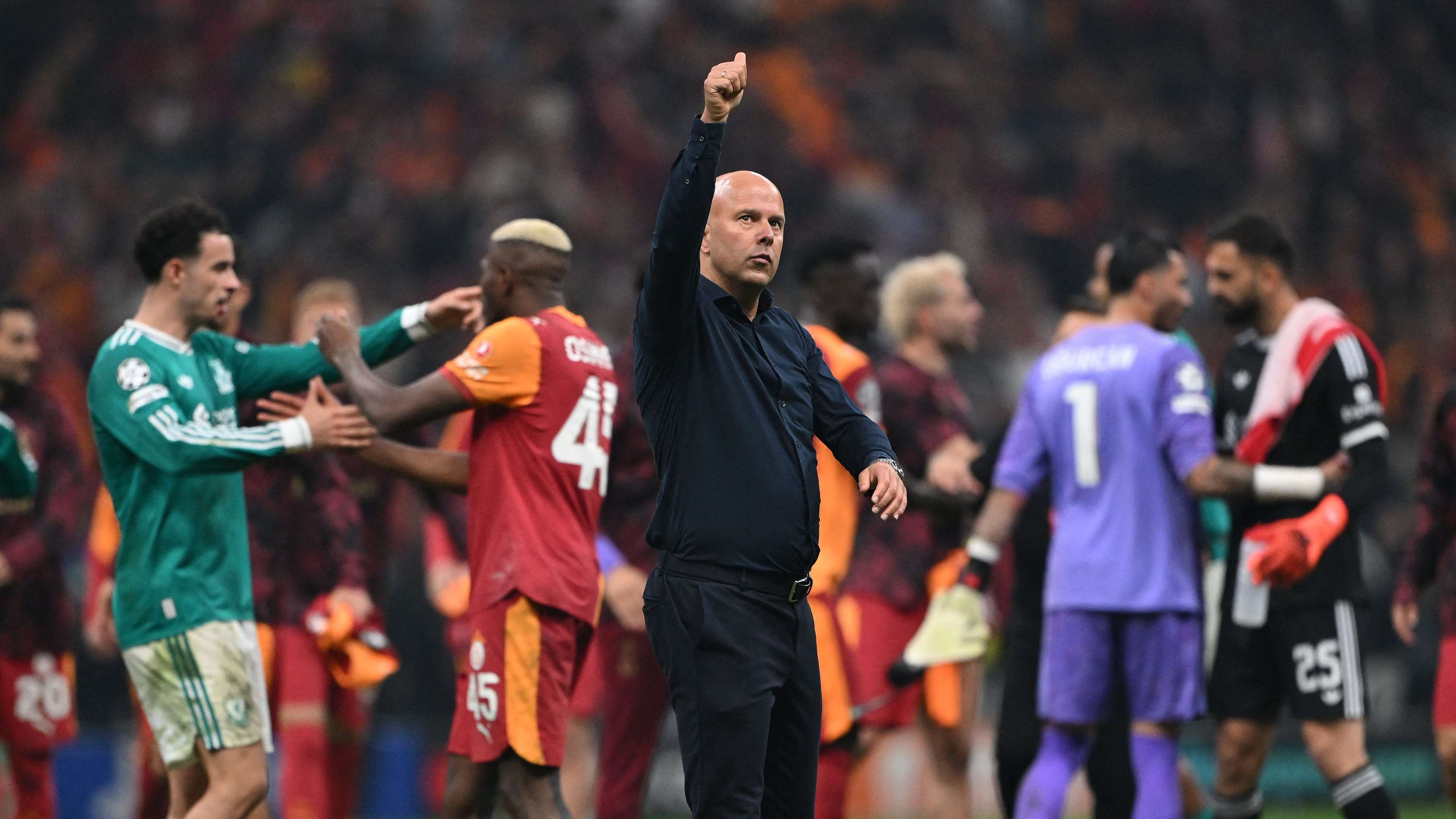 Slot's tactics branded 'strange' in Galatasaray defeat  