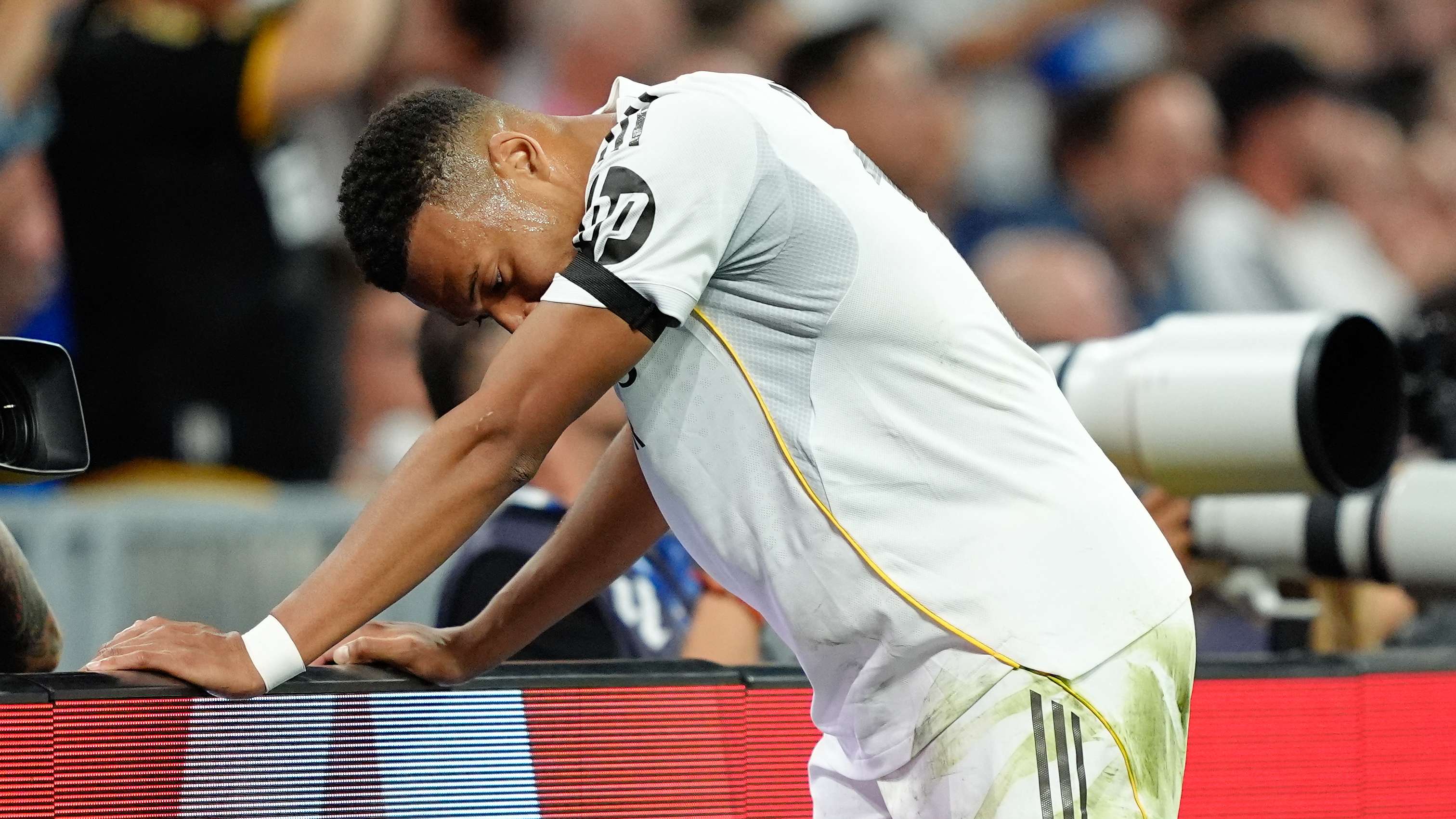 Madrid provide Mbappe update amid new injury concern  