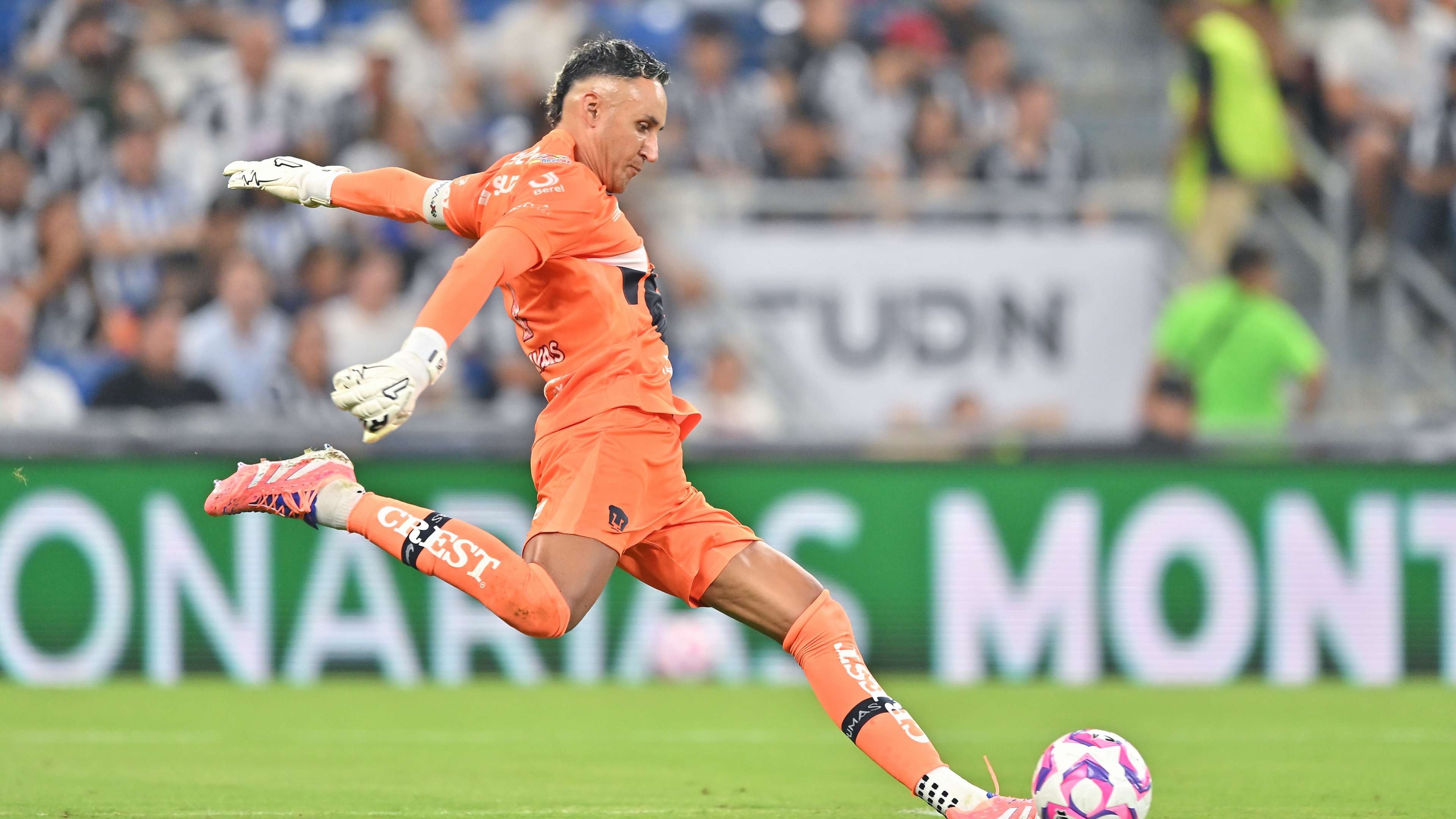Navas reveals he wanted to play striker before becoming goalkeeper  
