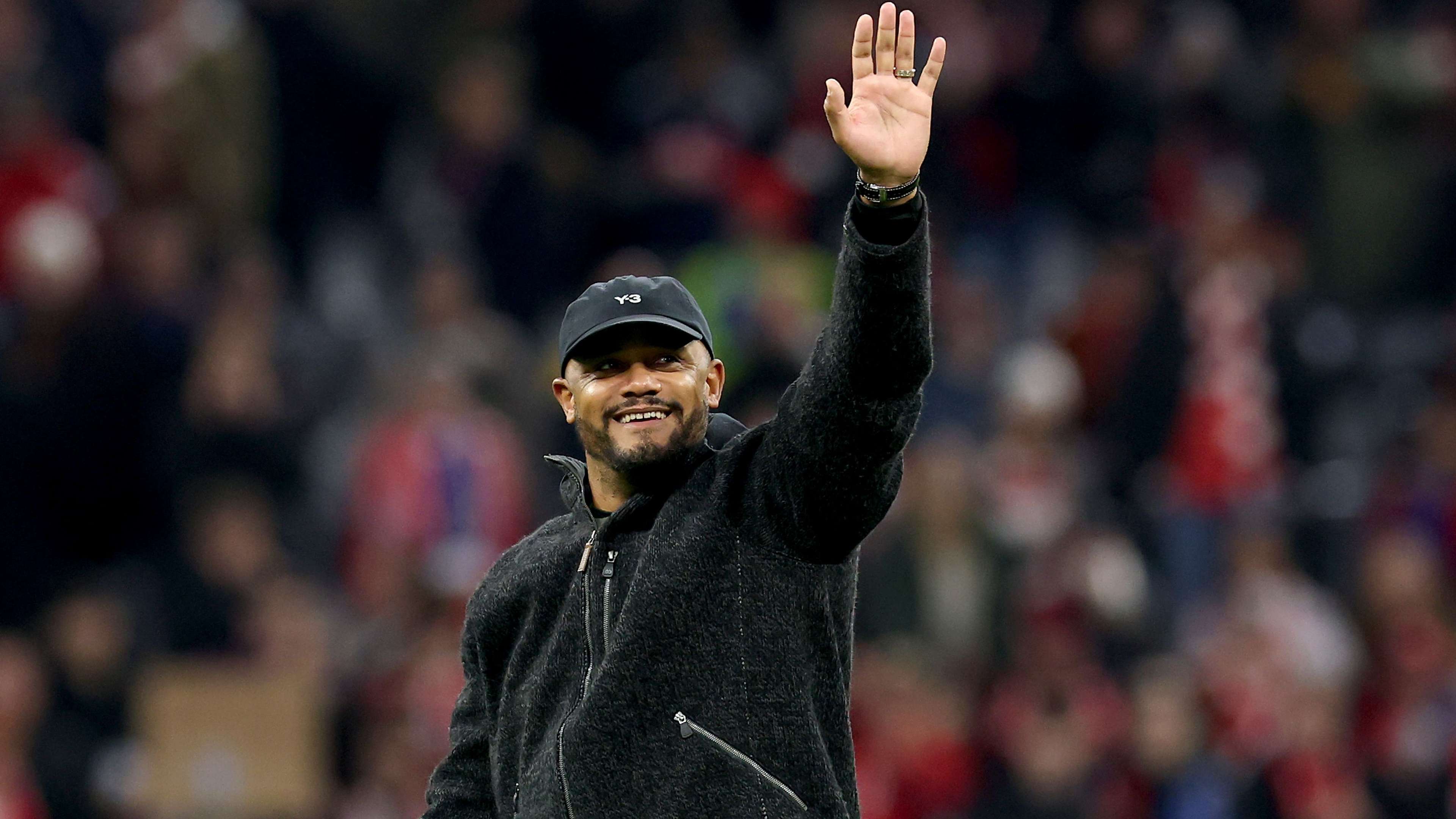 Kompany stunned Bundesliga director with presentation in job interview   Kompany stunned Bundesliga director with presentation in job interview