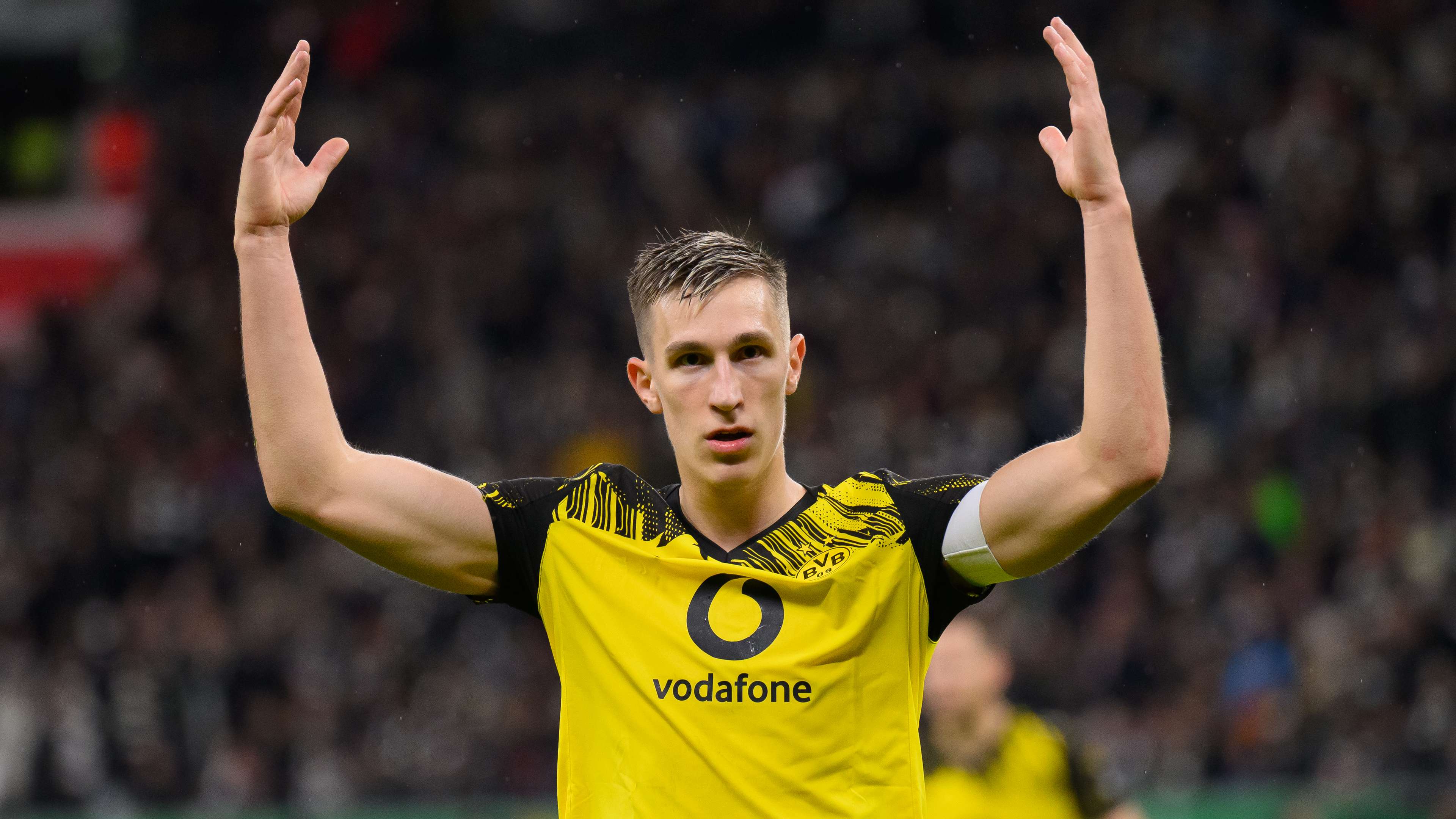 Dortmund issue deadline on Schlotterbeck contract decision   Dortmund issue deadline on Schlotterbeck contract decision