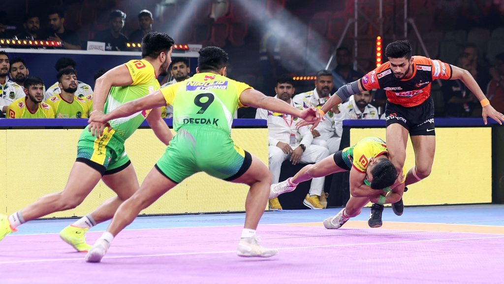 Patna Pirates to face Jaipur Pink Panthers in Eliminator 1 after defence helps them beat U Mumba in Play-in 2   Patna Pirates to face Jaipur Pink Panthers in Eliminator 1 after defence helps them beat U Mumba in Play-in 2