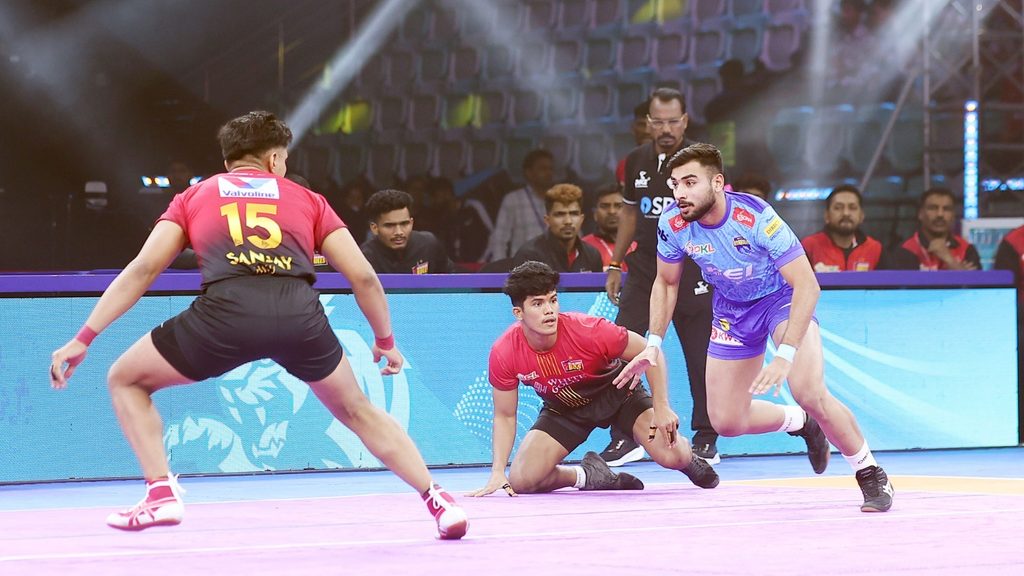 PKL Season 12 Match 104 Preview: Bengaluru Bulls vs Bengal Warriorz – Alireza's Clutch Brilliance Faces Devank's Record-Breaking Prowess   PKL Season 12 Match 104 Preview: Bengaluru Bulls vs Bengal Warriorz – Alireza's Clutch Brilliance Faces Devank's Record-Breaking Prowess